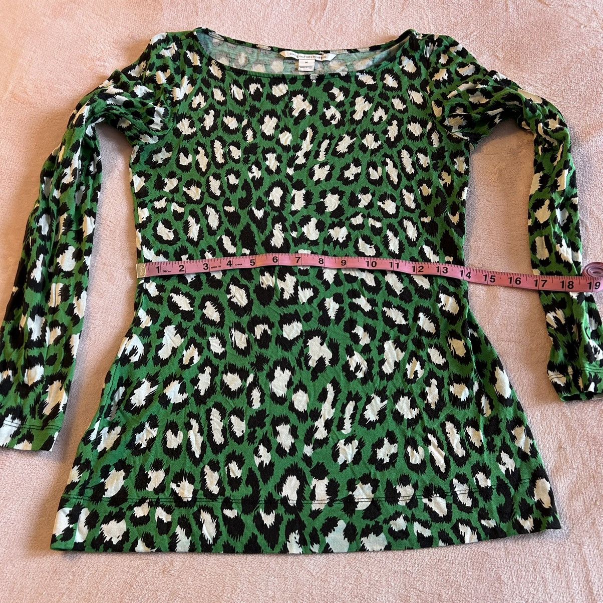 Diane von Furstenberg Diane Von Fustenberg green leopard print LS silk blend M Size M / US 6-8 / IT 42-44 - 13 Thumbnail