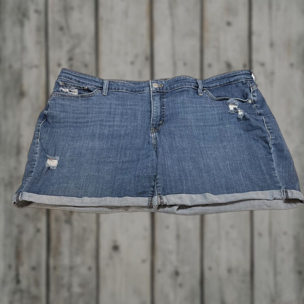 Levi's Levi's Shorts Women’s 24W Denim Blue Casual Summer Travel Pockets 2000s Style Size 42" / US 20 - 1 Thumbnail