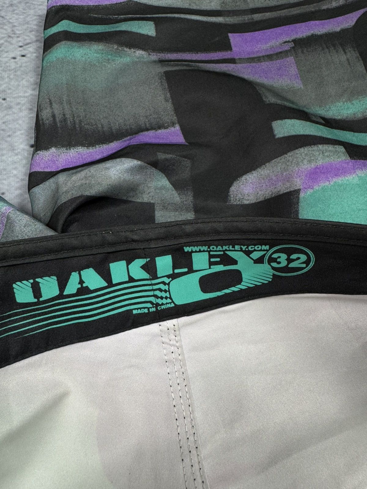 Oakley Oakley Surf Shorts Size 32 Size US 32 / EU 48 - 4 Thumbnail