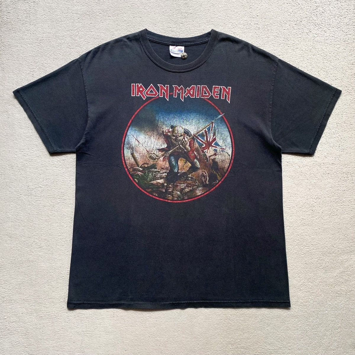 Band Tees × Iron Maiden × Vintage Vintage 2002 Iron Maiden "The Trooper" Tshirt Size US L / EU 52-54 / 3 - 1 Thumbnail