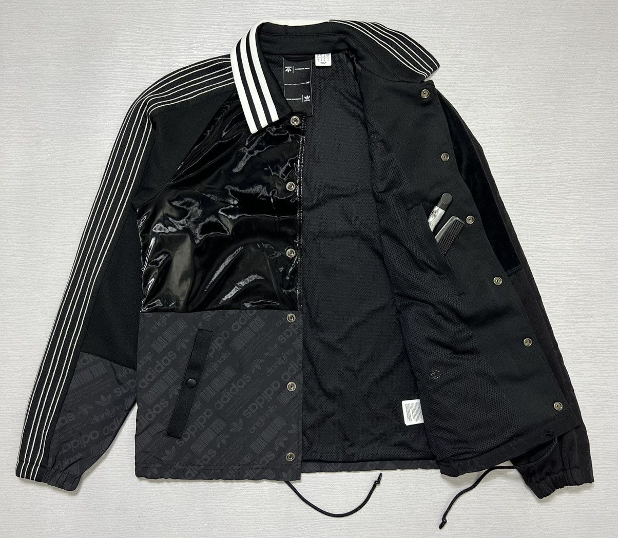 Adidas × Alexander Wang Adidas - Alexander Wang - A/W 17’ - Patch Jacket Size US S / EU 44-46 / 1 - 2 Thumbnail