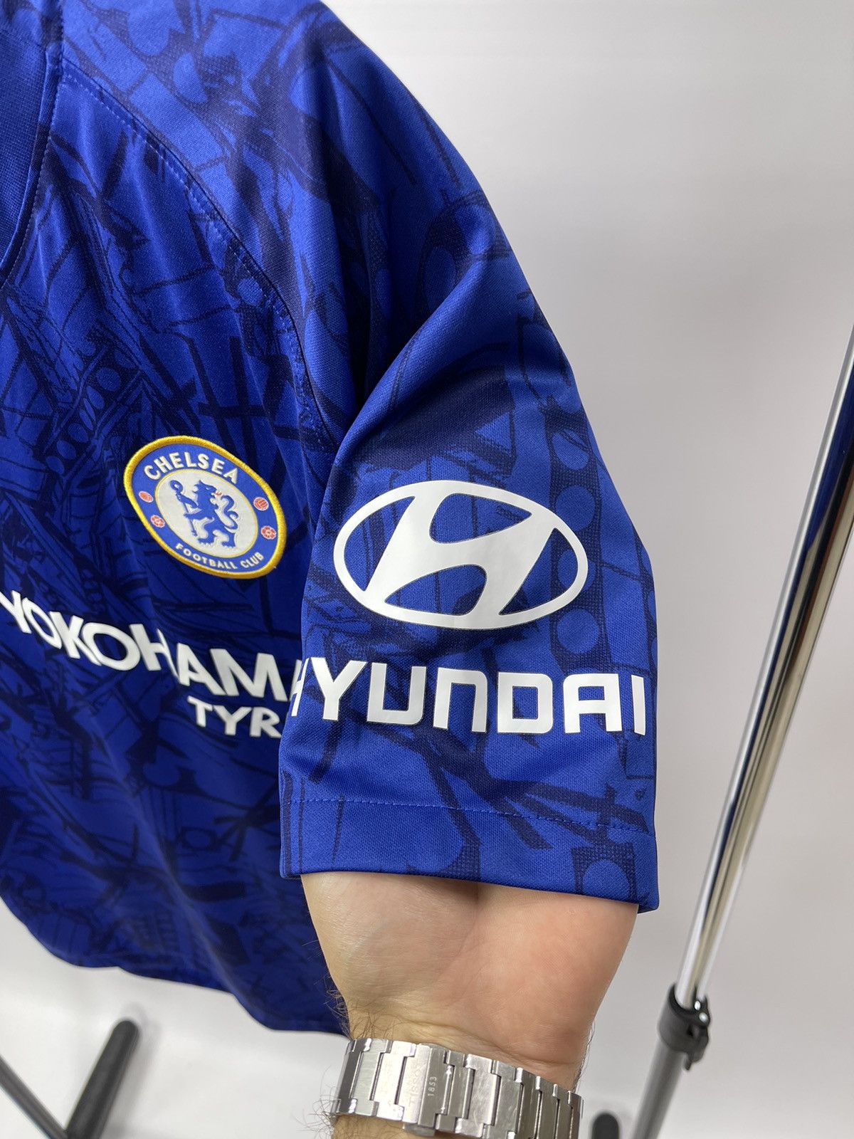 Chelsea Soccer × Nike CHELSEA 2019 2020 HOME FOOTBALL SHIRT JERSEY NIKE Size L Size US L / EU 52-54 / 3 - 4 Thumbnail