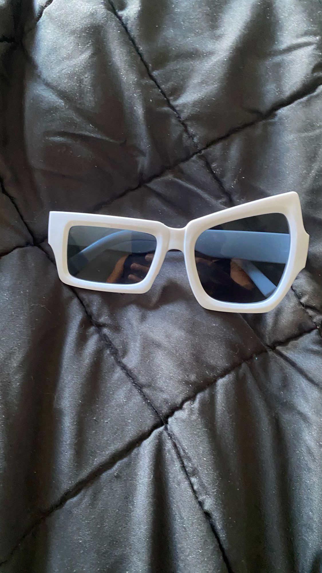 Electric Visual × Japanese Brand Y2K Asymmetric Sunglasses (White) Size ONE SIZE - 3 Thumbnail