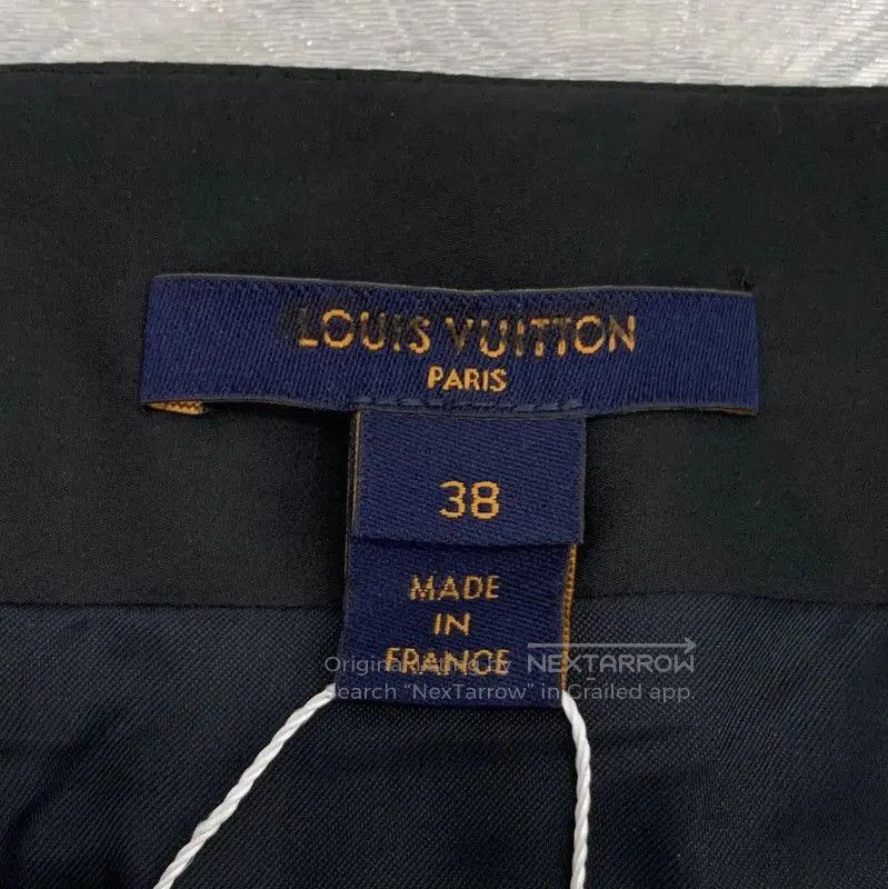 Louis Vuitton Louis Vuitton Silver Women's Skirt . Size 24" / US 00 / IT 34 - 5 Thumbnail