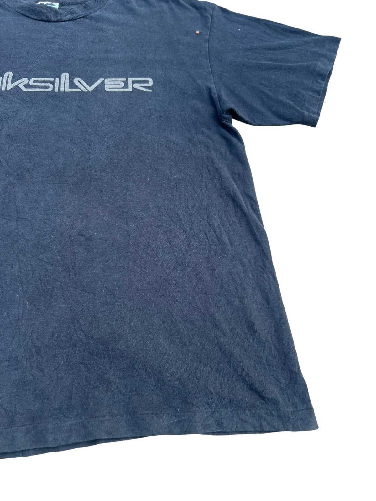 Quiksilver Vintage 90s Quiksilver Faded Black Spell out Big Logo tee Size US L / EU 52-54 / 3 - 10 Thumbnail