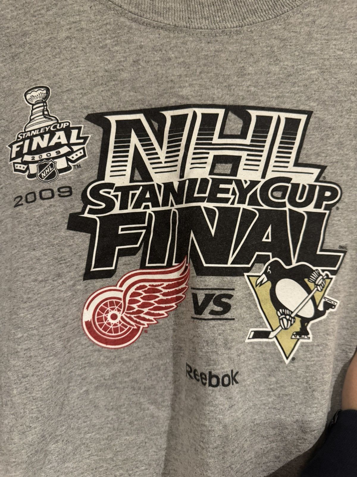 NHL Vintage NHL Penguins VS Redwings tee Size US L / EU 52-54 / 3 - 2 Thumbnail