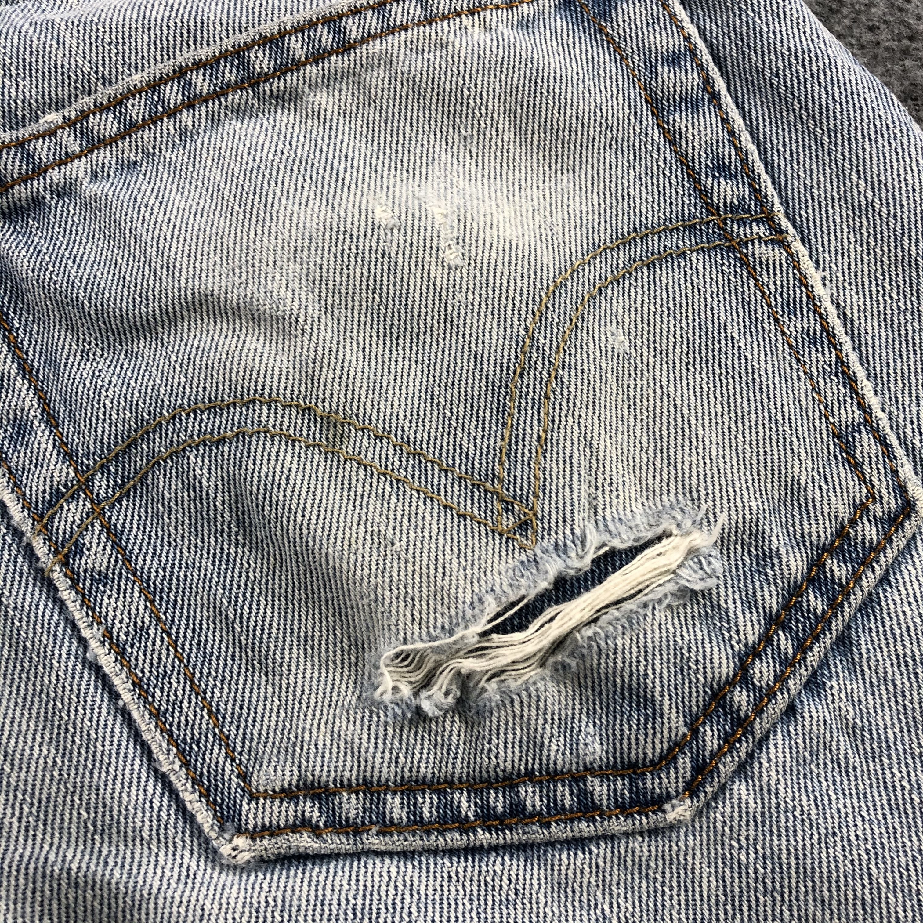 Levi's Vintage Blue Wash Levis 550 Jeans-J2338 Size US 35 - 8 Thumbnail