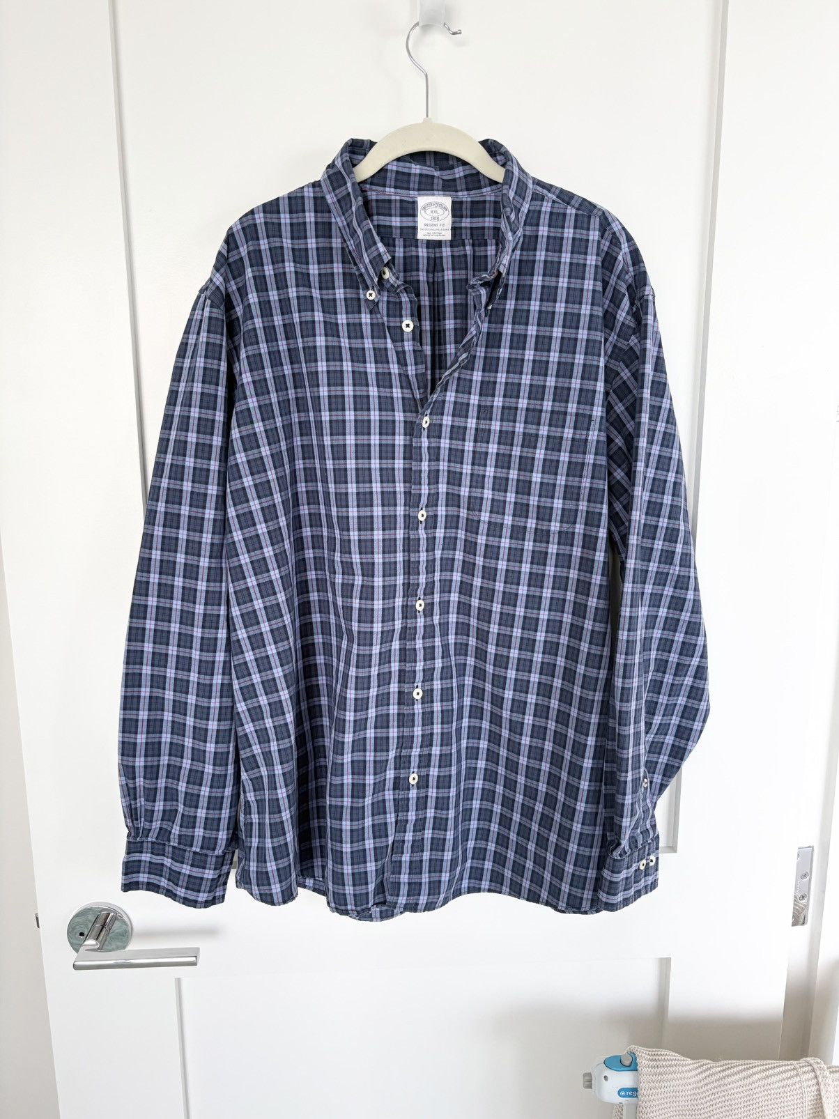 Brooks Brothers Brooks Brothers Regent Fit Button Down Shirt Long Sleeve XXL Size US XXL / EU 58 / 5 - 1 Thumbnail