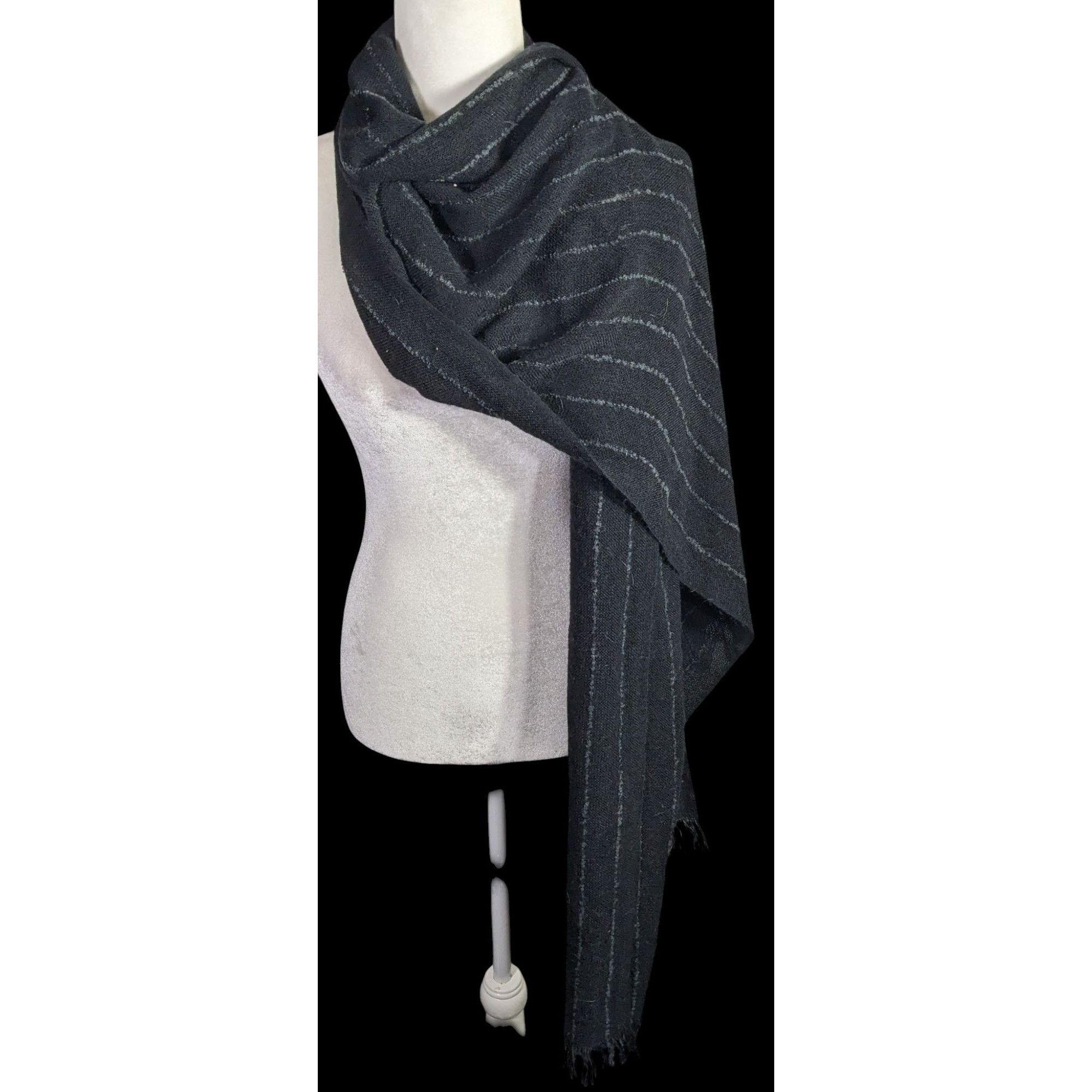 Lauren Ralph Lauren Preppy Designer Lauren Ralph Lauren Black Striped Scarf 22x8 Size ONE SIZE - 2 Thumbnail