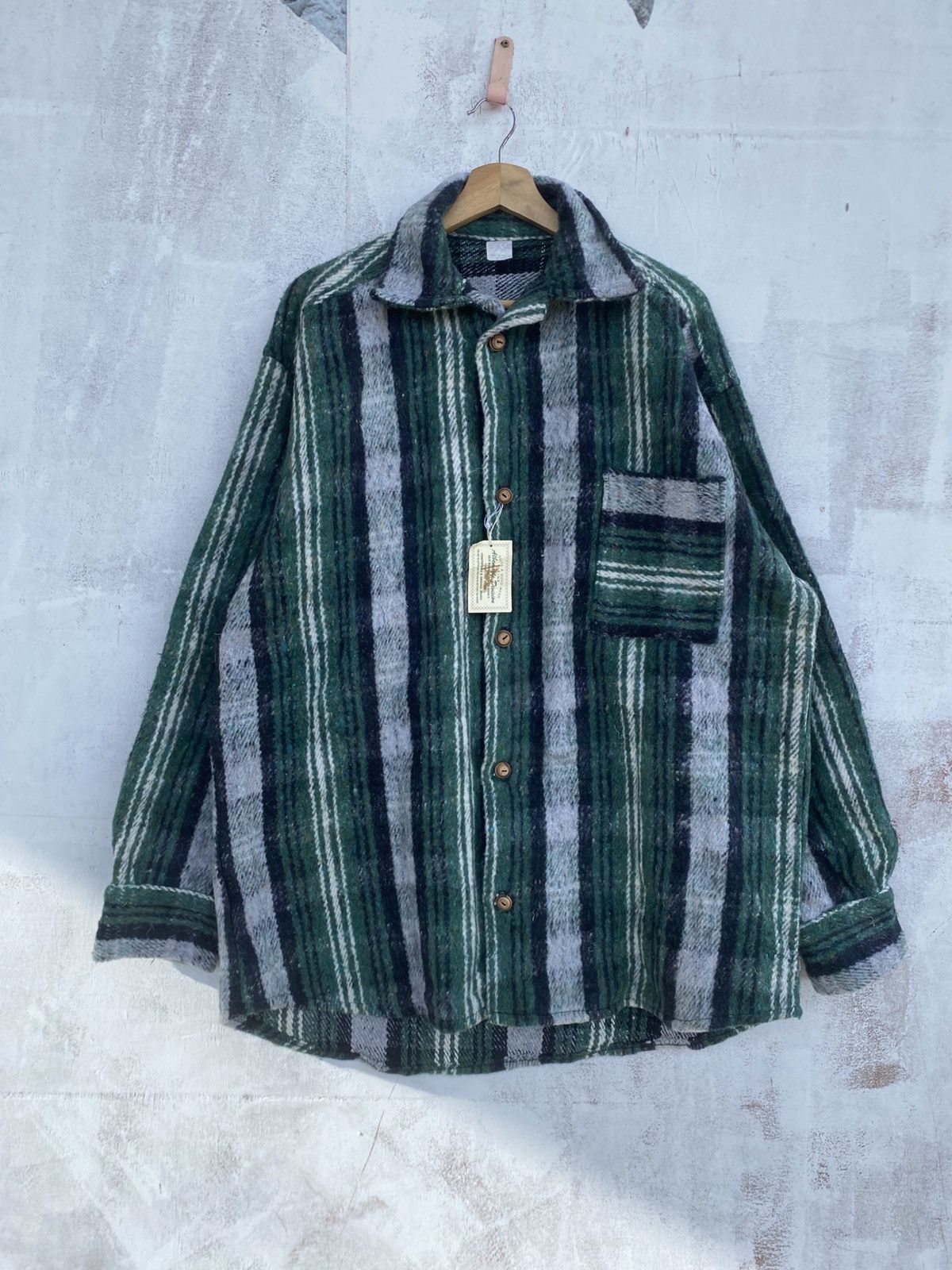 Japanese Brand Vintage Flannel Wood Button Size US L / EU 52-54 / 3 - 2 Thumbnail
