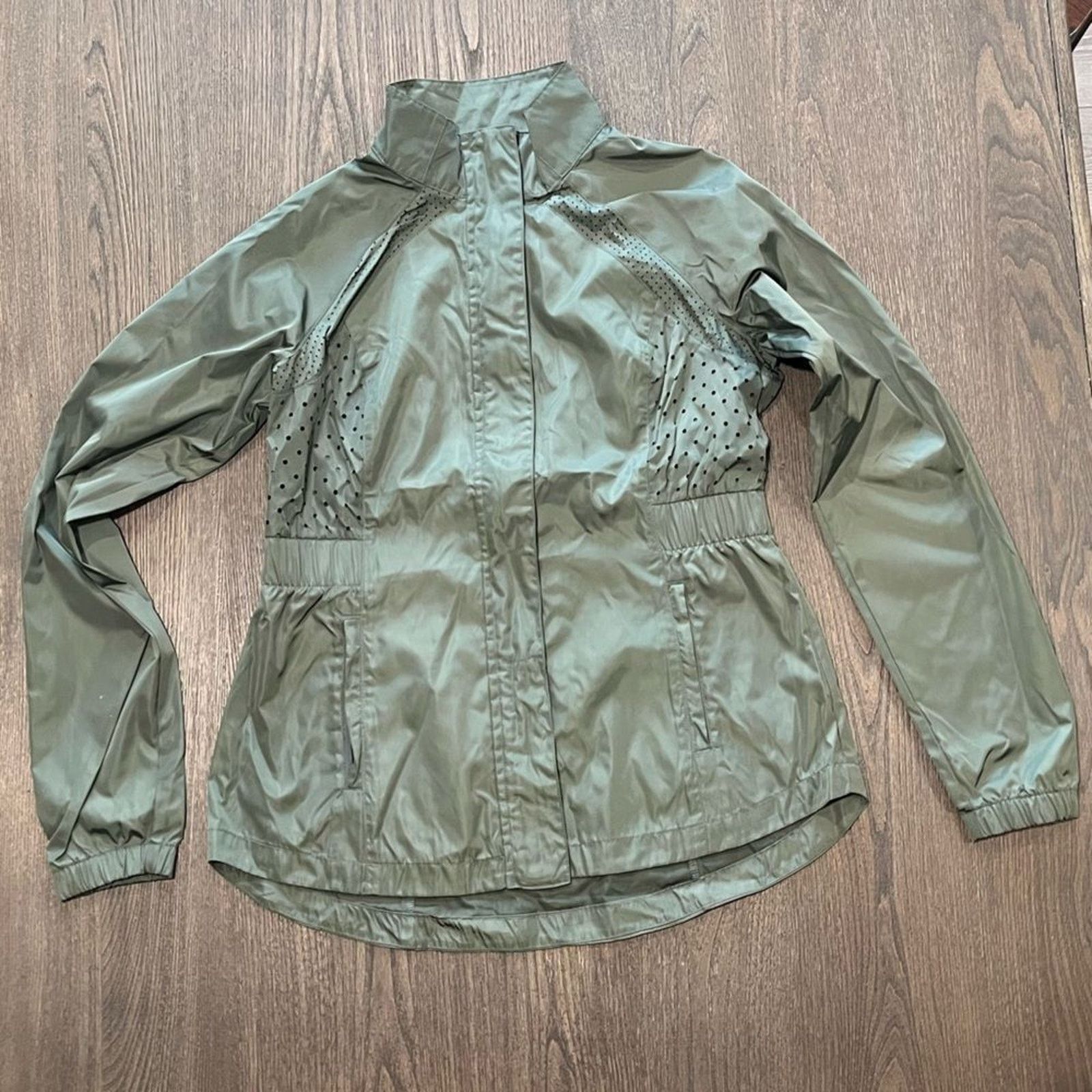 Fila NWOT Fila Womens Army Green Rain Jacket - Size S Size S / US 4 / IT 40 - 1 Thumbnail