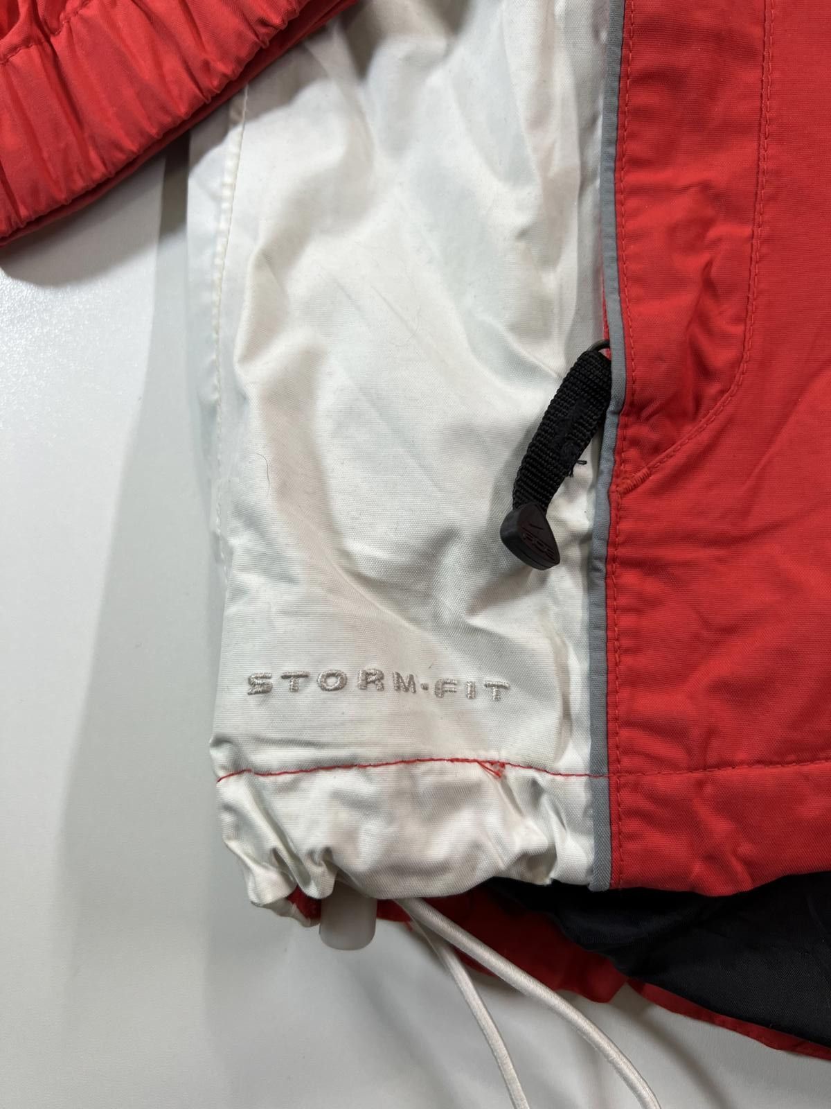 Nike ACG Vintage Nike ACG Red and White Outdoor Jacket Size US M / EU 48-50 / 2 - 4 Thumbnail