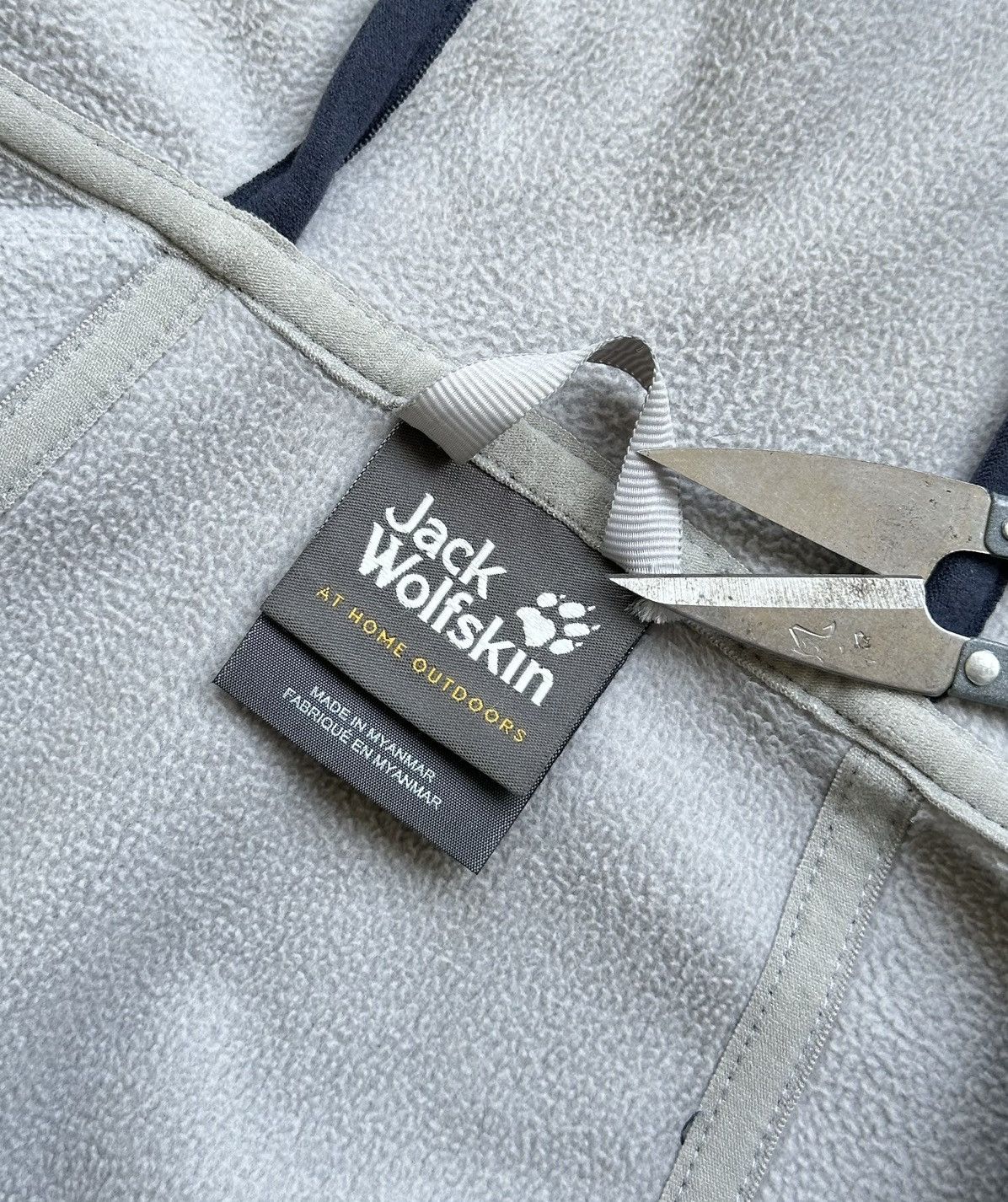 Jack Wolfskin Jack Wolfskin Northern Point Men’s Softshell Hoodie Size L Size US L / EU 52-54 / 3 - 7 Thumbnail