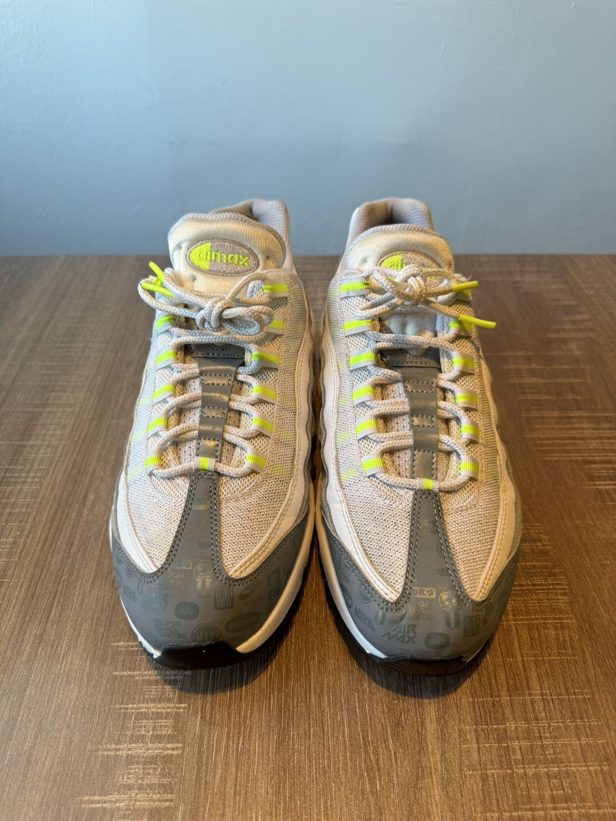 Nike Nike Air Max 95 Retro Logos Gray White Volt Green Men 10 Size US 10 / EU 43 - 3 Thumbnail