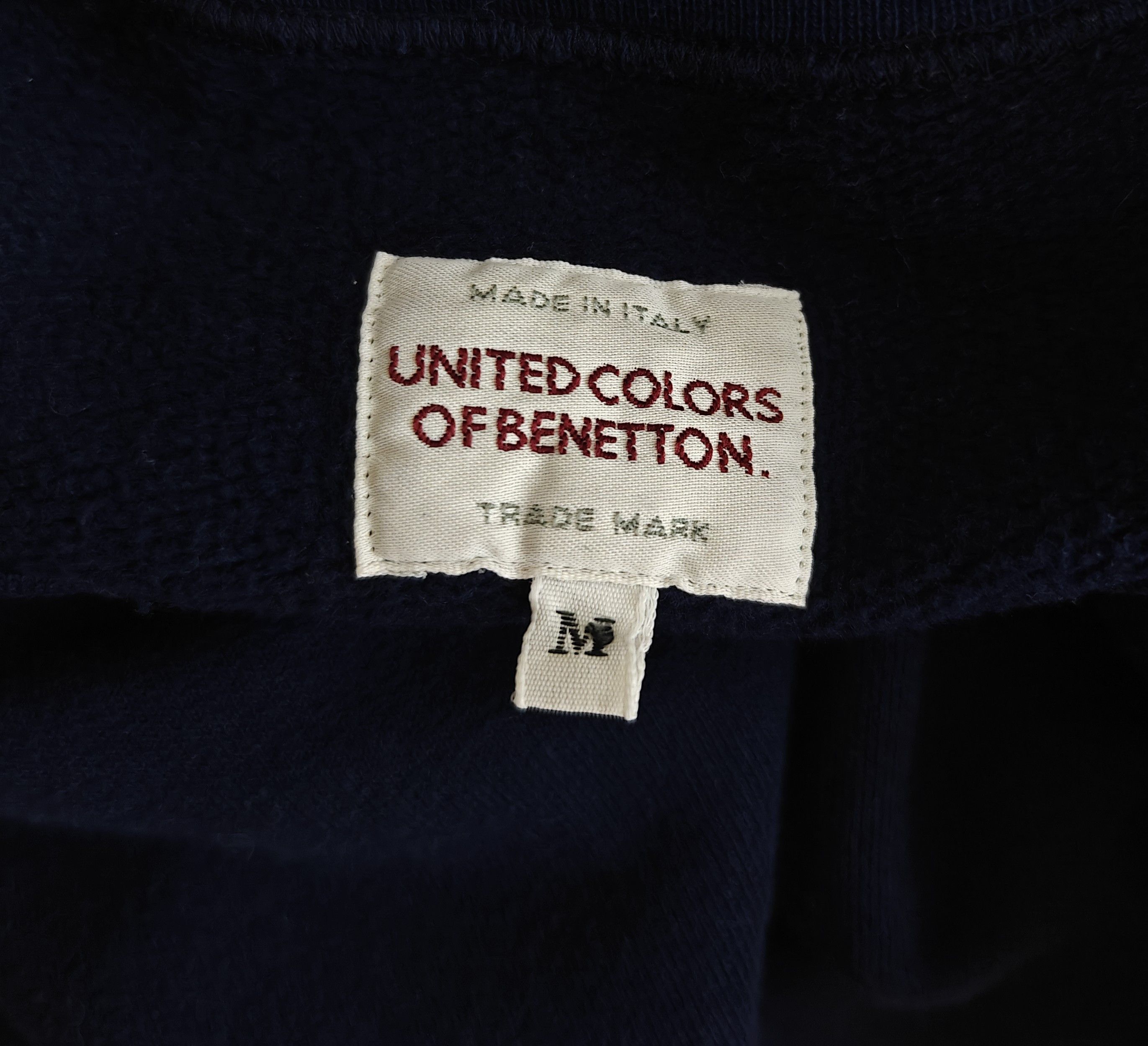 United Colors Of Benetton United Colors Of Benetton VTG Sweatshirt Center Logo M Size US M / EU 48-50 / 2 - 9 Thumbnail
