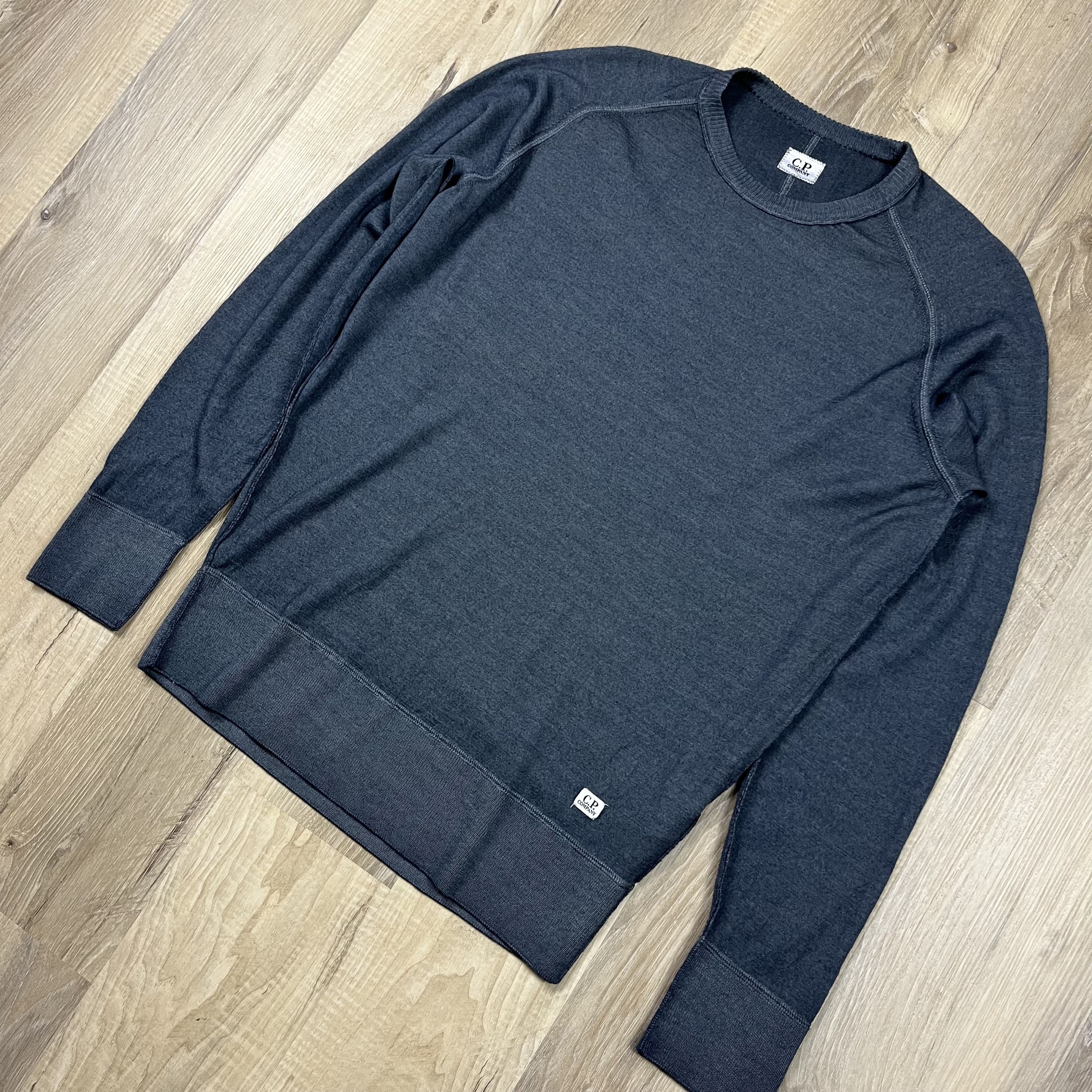 C.P. Company C.P. Company 100% Wool Sweater Fast Dyed Crew Neck Size US L / EU 52-54 / 3 - 1 Thumbnail