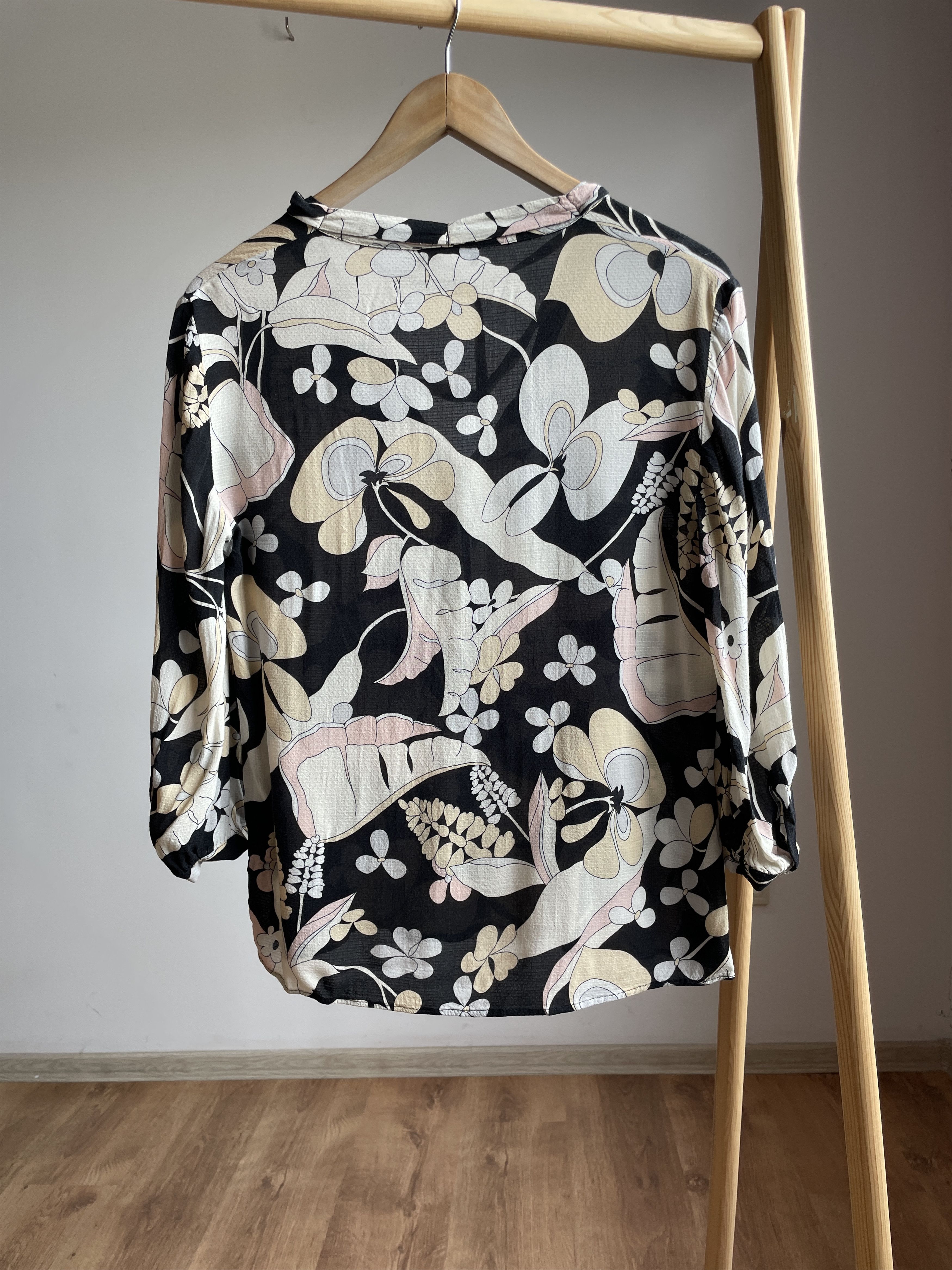 MAX&Co. × Max Mara Max & Co. Max Mara Floral 3/4 Sleeve Silk Blouse Size M Size M / US 6-8 / IT 42-44 - 2 Thumbnail