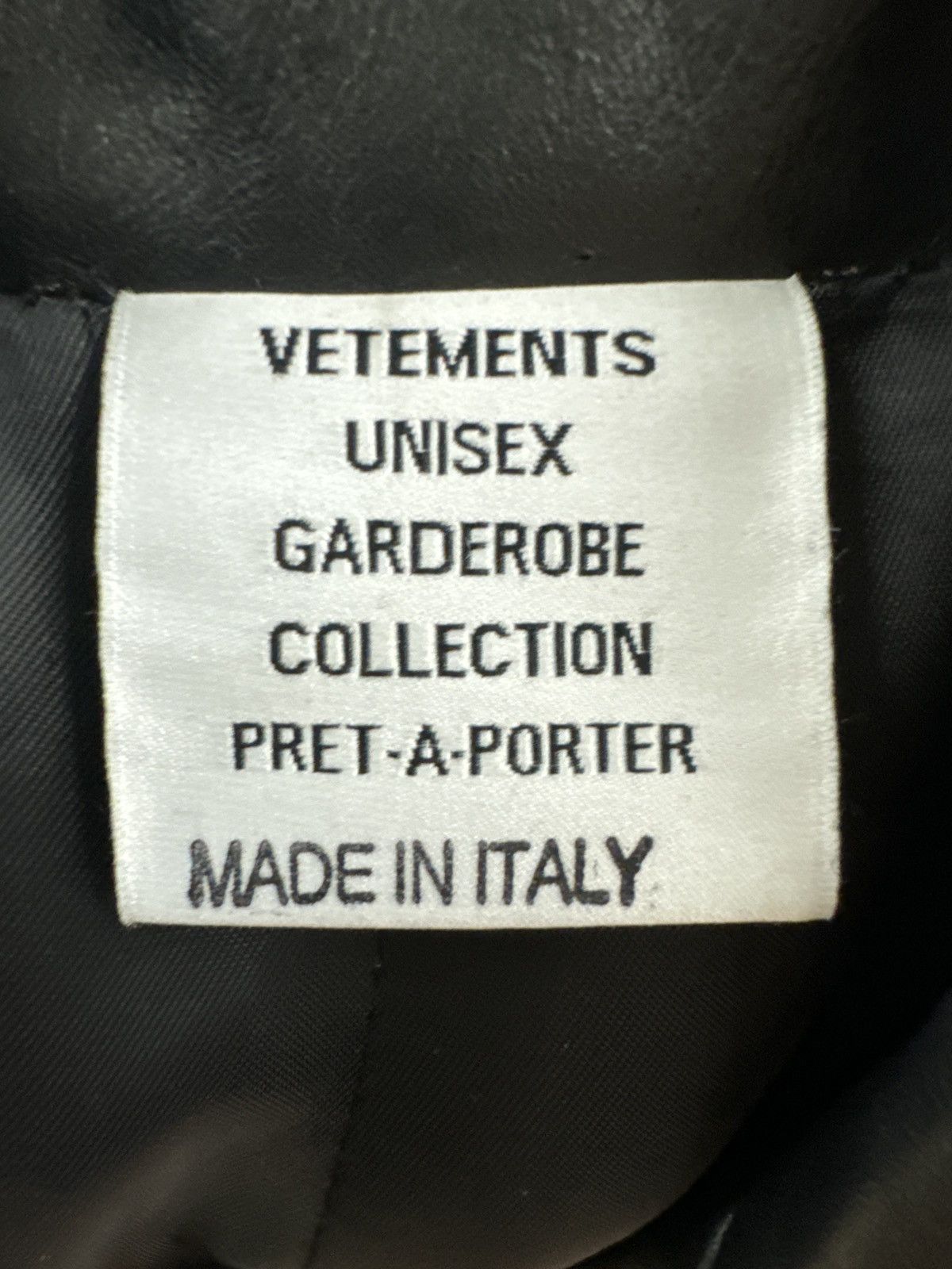 VETEMENTA BLACK LEATHER BLAZER