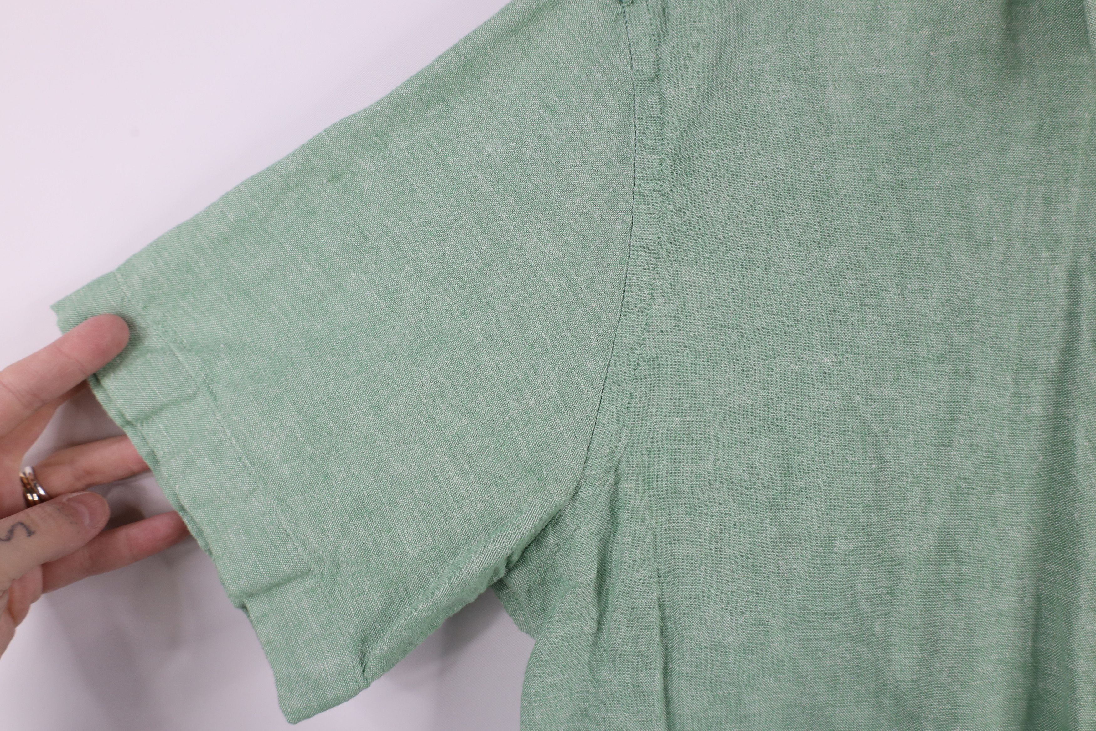 Banana Republic × Vintage Banana Republic Chambray Short Sleeve Button Shirt Green Size US M / EU 48-50 / 2 - 5 Thumbnail