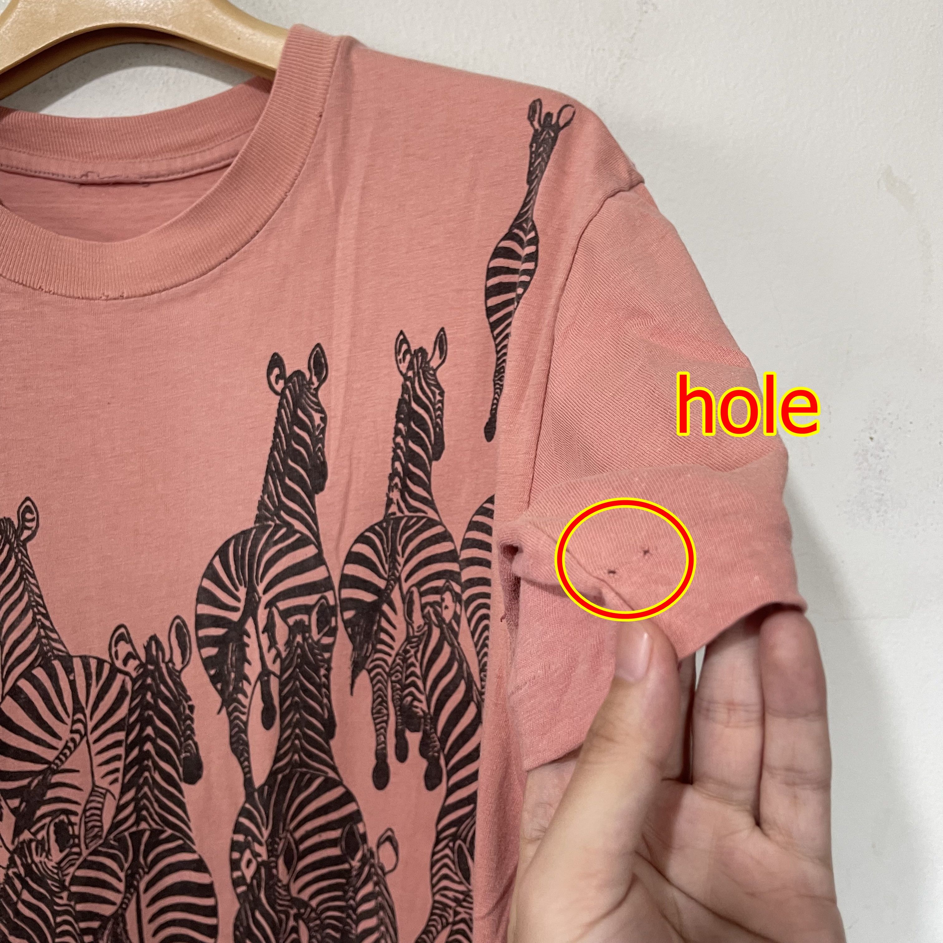 Vintage Vintage 90s Tanzania Zebra T-Shirt Size US S / EU 44-46 / 1 - 8 Thumbnail