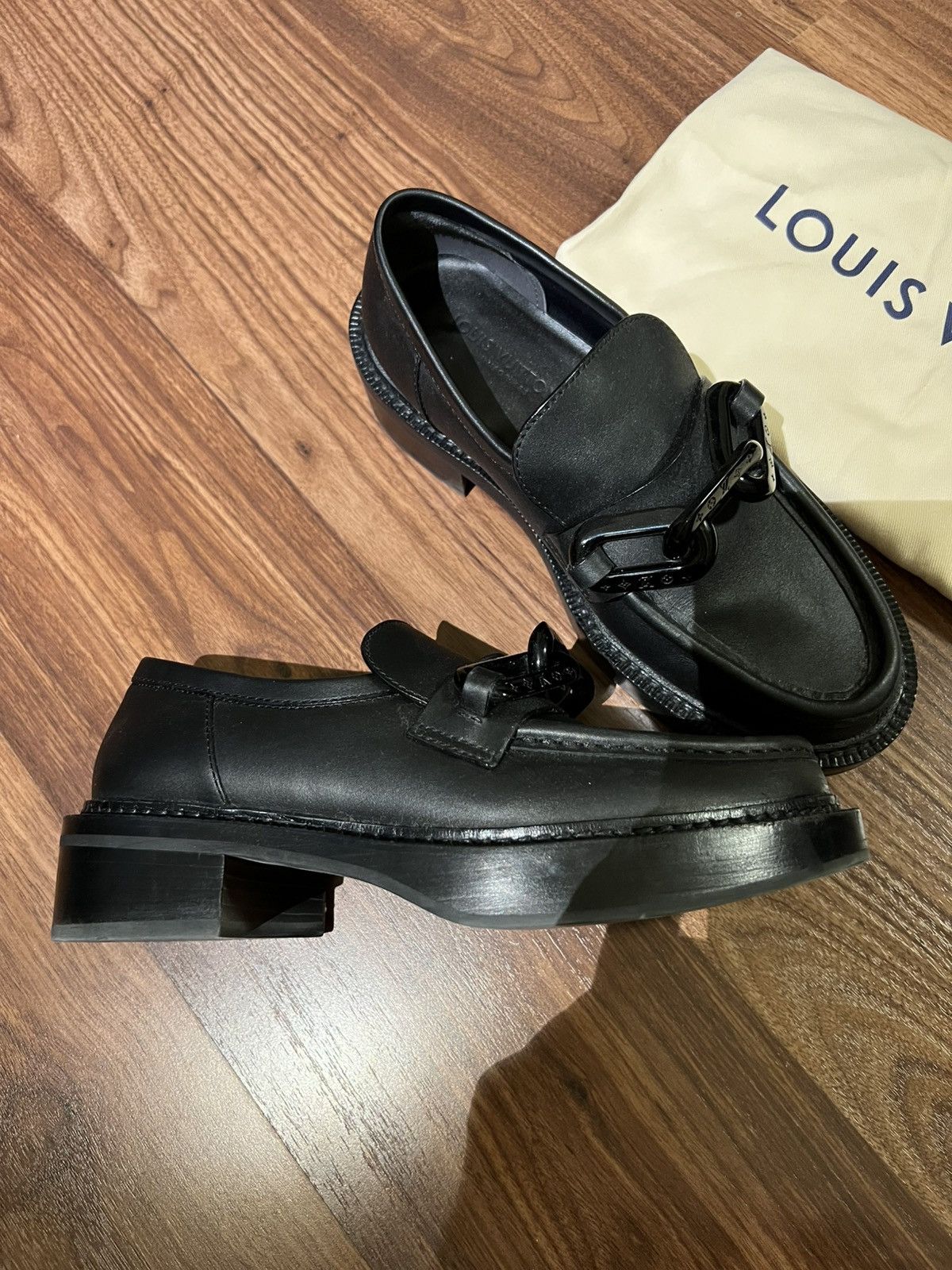Louis Vuitton Louis Vuitton academy Chain Loafer Size US 6.5 / IT 36.5 - 4 Thumbnail