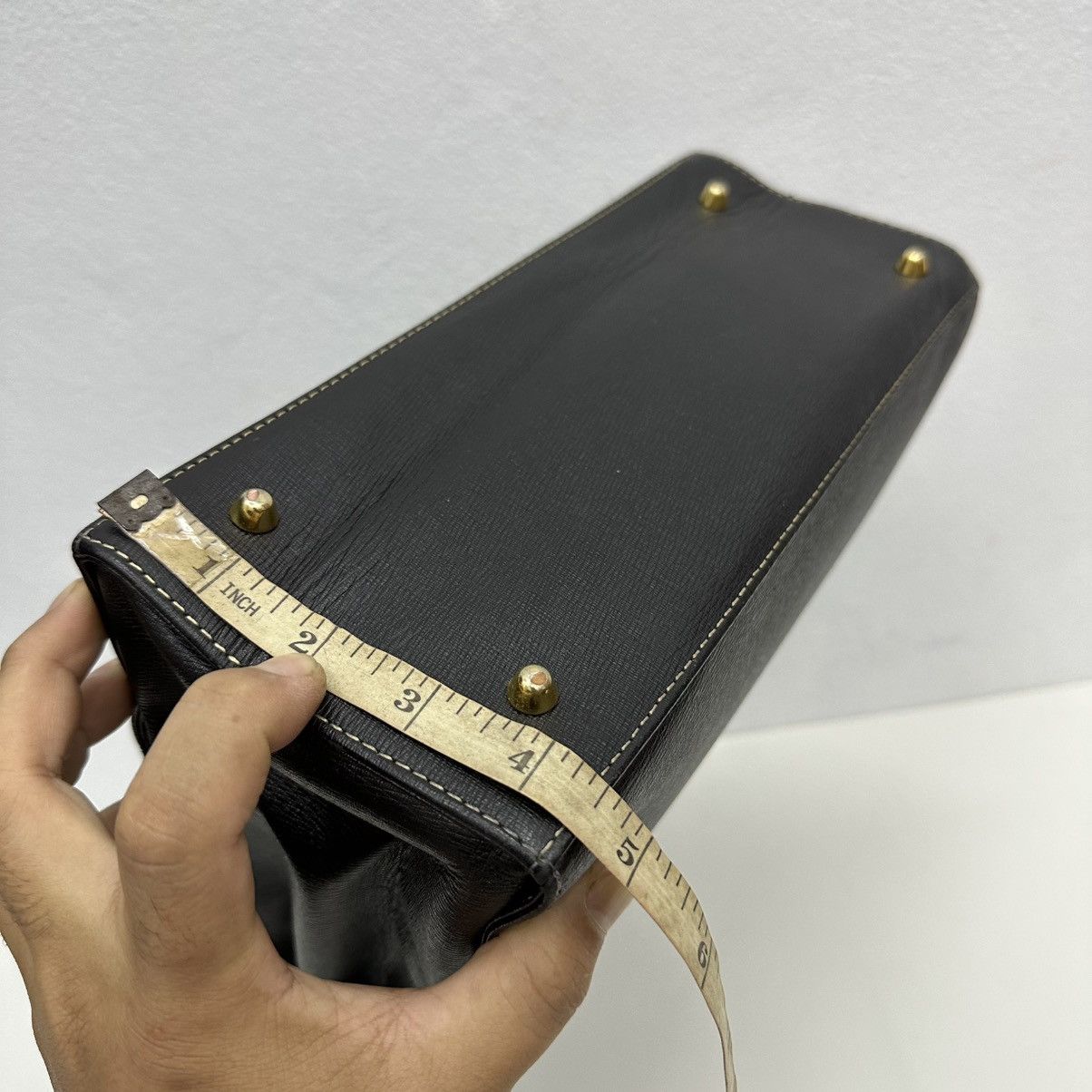 Burberry ‼️YES‼️ AUTHENTIC BURBERRY BLACK CALFSKIN LEATHER HANDBAG Size ONE SIZE - 14 Thumbnail