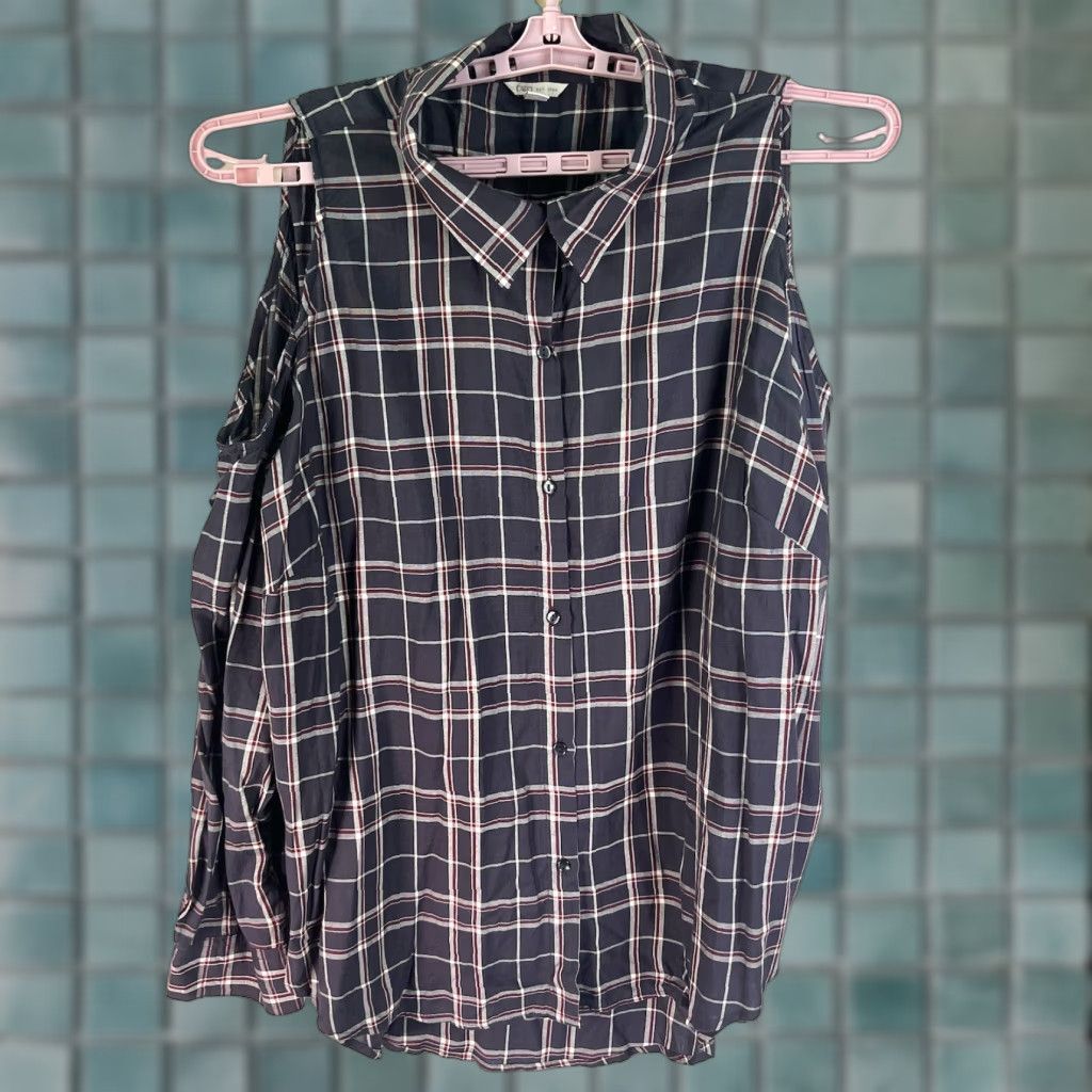 Vintage Cato Button-Up Top SZ 26/28W Gray Plaid Long Sleeve Cold Shoulder Size 4XL / US 24-26 - 1 Thumbnail
