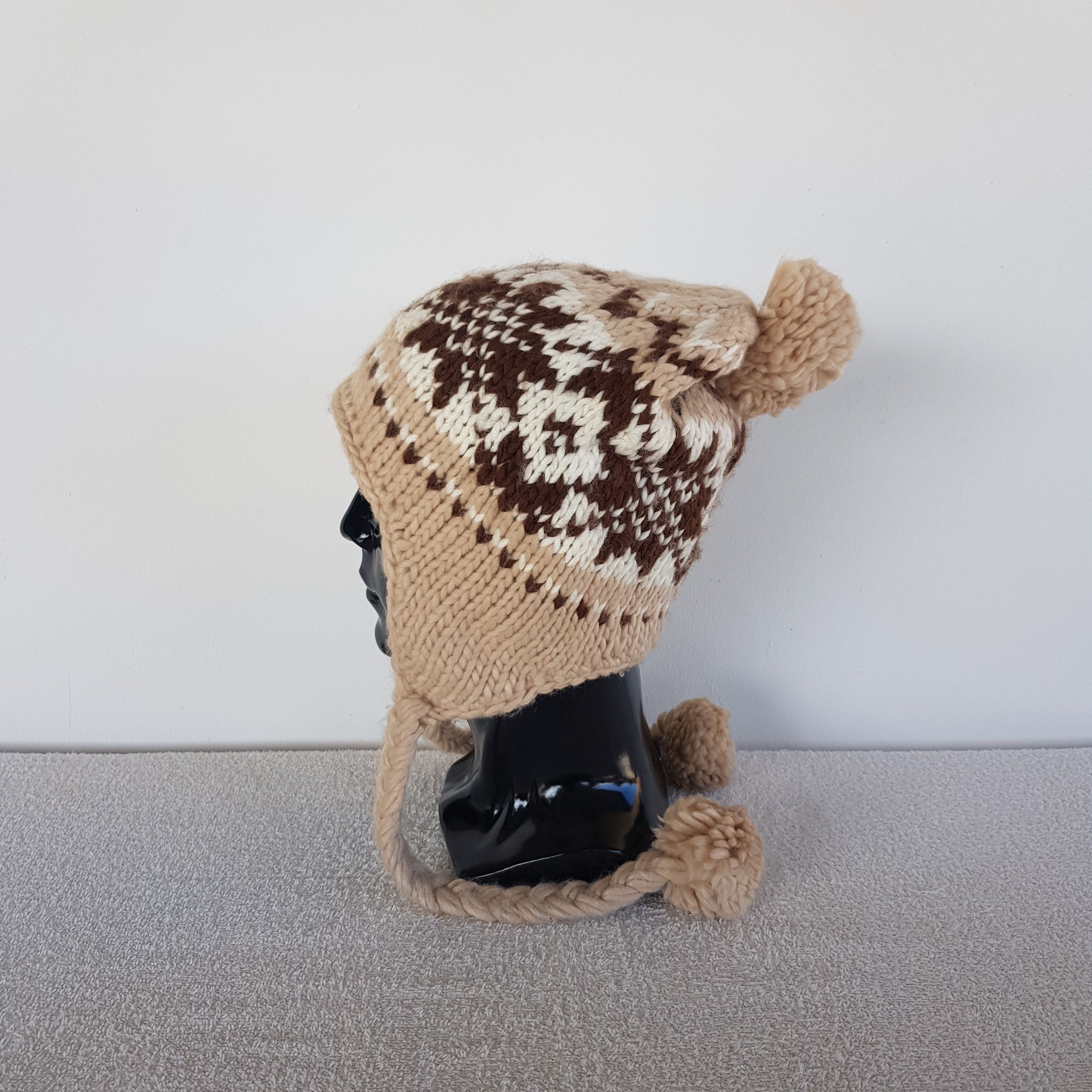 Other Vintage Japanese Earflap Beanie Winter Snow Caps Knit Hats. Size ONE SIZE - 5 Thumbnail