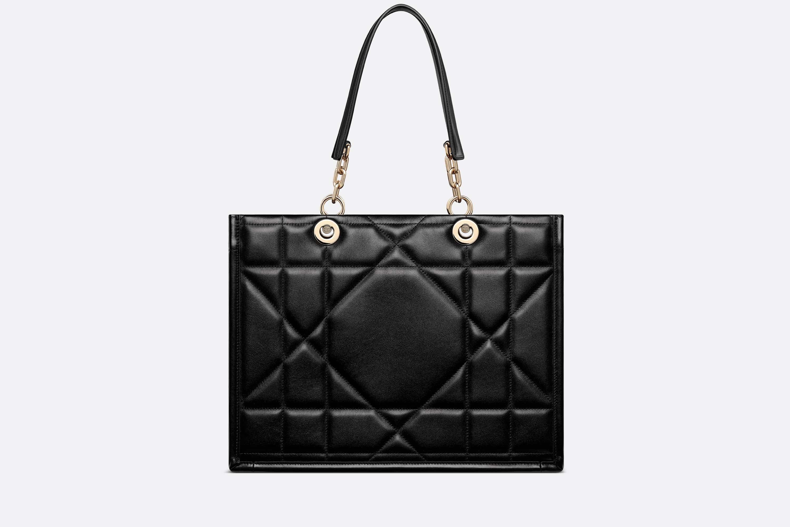 Dior Medium Dior Essential Tote Bag Size ONE SIZE - 1 Thumbnail