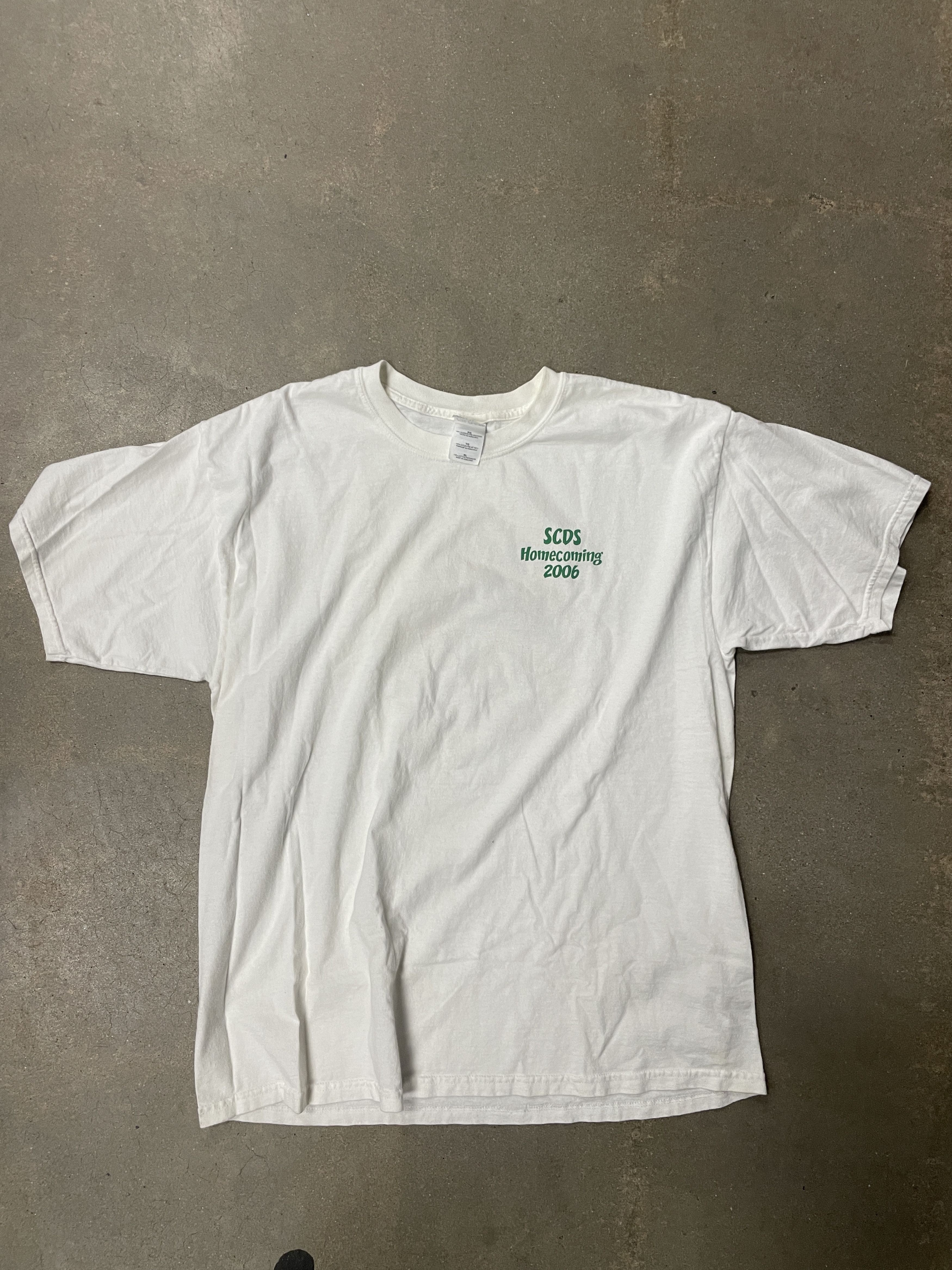 Gildan Vintage 2006 Highschool Homecoming T shirt Size US XL / EU 56 / 4 - 3 Thumbnail