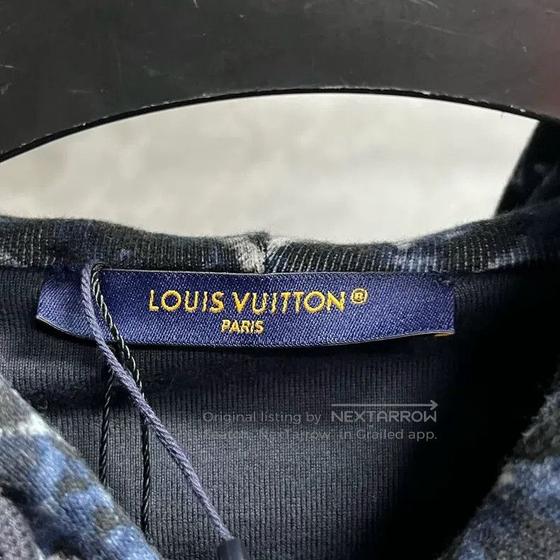 Louis Vuitton Louis Vuitton Blue color-blocked Logo monogrammed hooded z Size US S / EU 44-46 / 1 - 2 Thumbnail