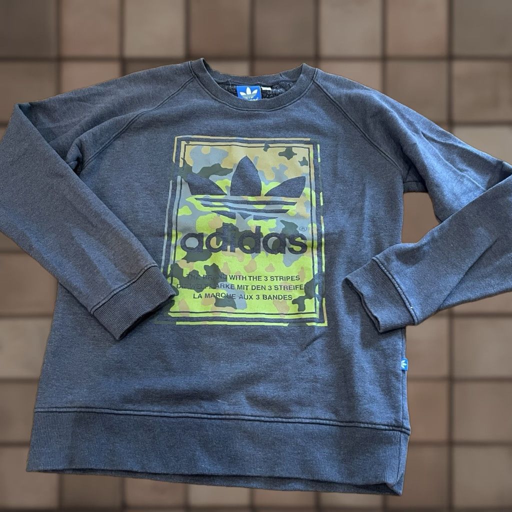 Adidas Adidas Mens Pullover Sweatshirt Size Medium Gray Camo Crew Neck All Seasons Sports Training Size US M / EU 48-50 / 2 - 1 Thumbnail