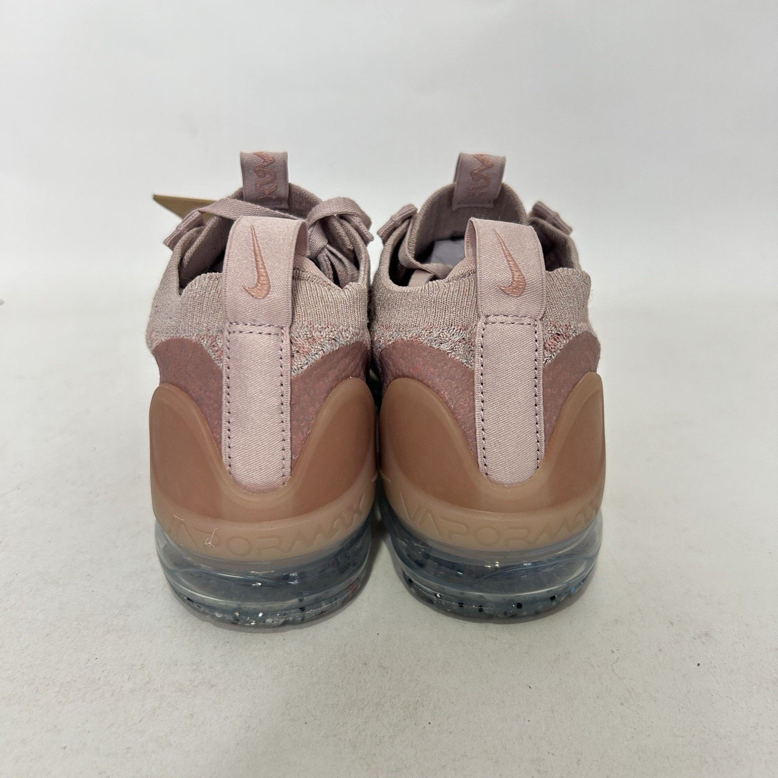 Nike Nike Air Vapormax 2021 Flyknit WMNS “Pink Oxford/Rose” Size US 6 / IT 36 - 4 Thumbnail