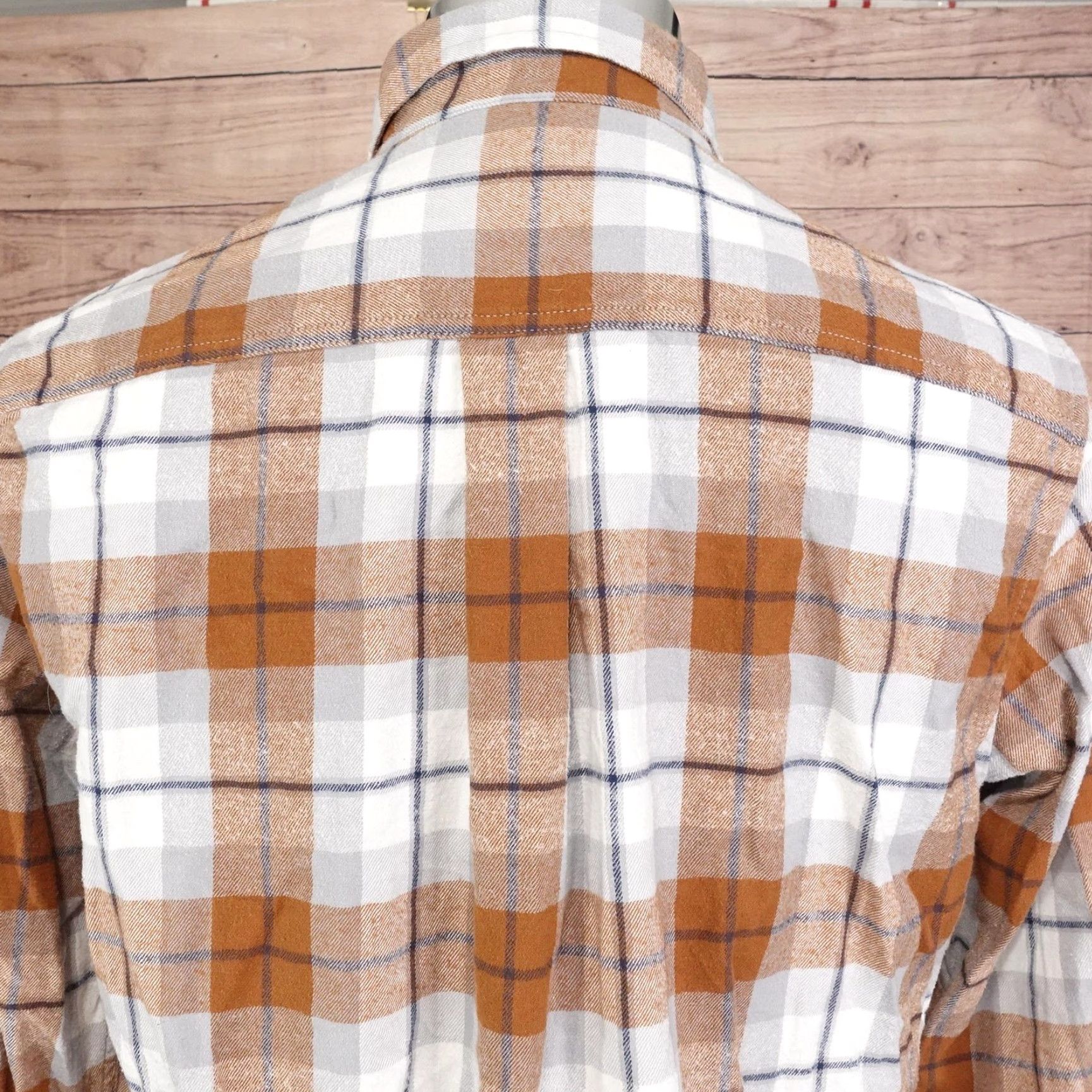 Eddie Bauer Vintage Eddie Bauer Men's Flannel Shirt Medium Brown Plaid Casual Long Sleeve Size US M / EU 48-50 / 2 - 6 Thumbnail