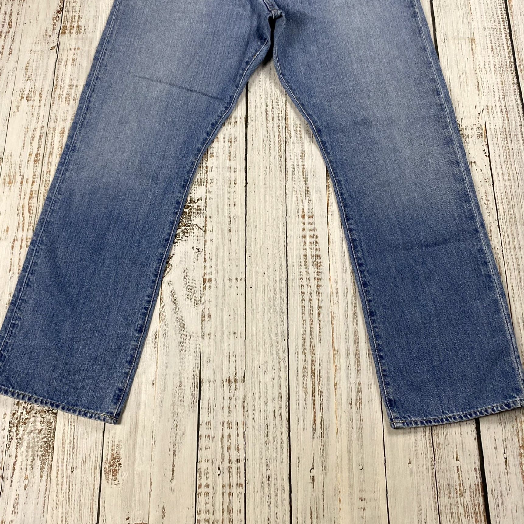 Polo Ralph Lauren POLO RALPH LAUREN 867 MENS JEANS 38x32 CLASSIC FIT STRAIGHT LEG DISTRESSED BLUE DENIM Size US M / EU 48-50 / 2 - 3 Thumbnail