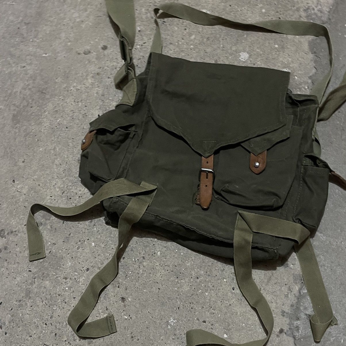 Vintage Vintage army cross body multi pocket bag Size ONE SIZE - 3 Thumbnail
