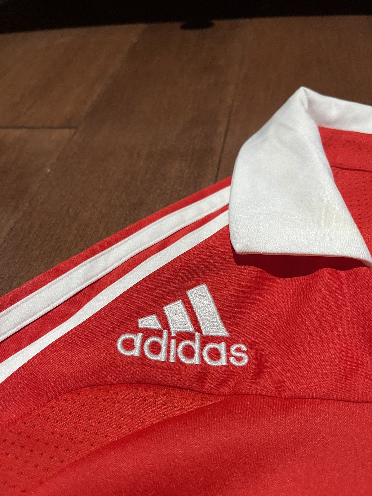 Adidas 2007 Adidas SL Benfica Home Jersey Size US S / EU 44-46 / 1 - 5 Thumbnail