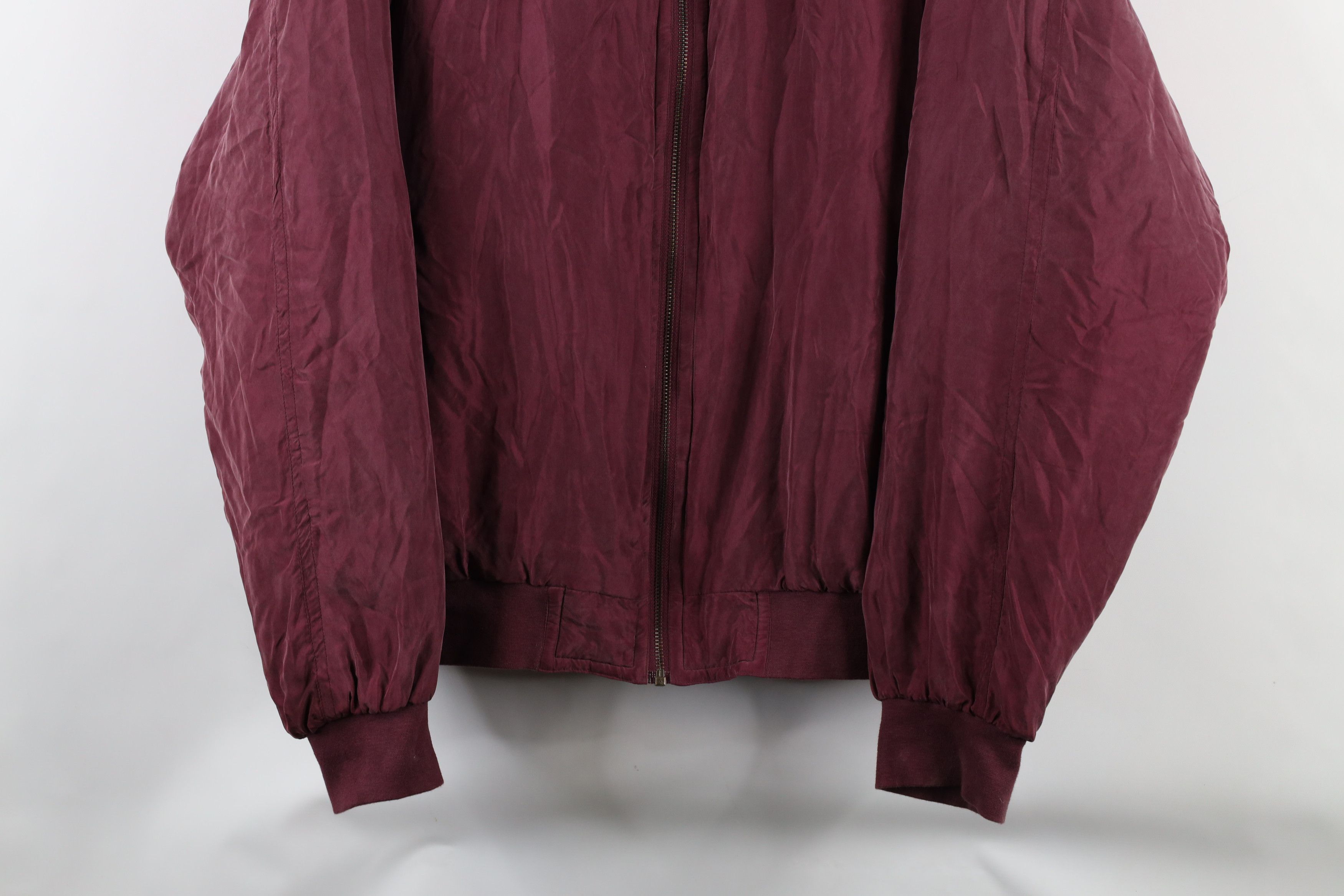 Vintage Vintage 90s Streetwear Quilted Silk Bomber Jacket Maroon Size US M / EU 48-50 / 2 - 3 Thumbnail