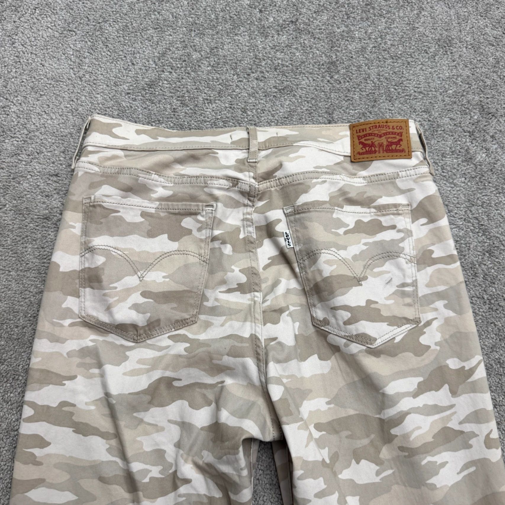 Levi's Levi's 720 Jeans Womens Crop High Rise Skinny Beige Camouflage 31 Regular Denim City Streetwear Size 24" / US 00 / IT 34 - 5 Thumbnail