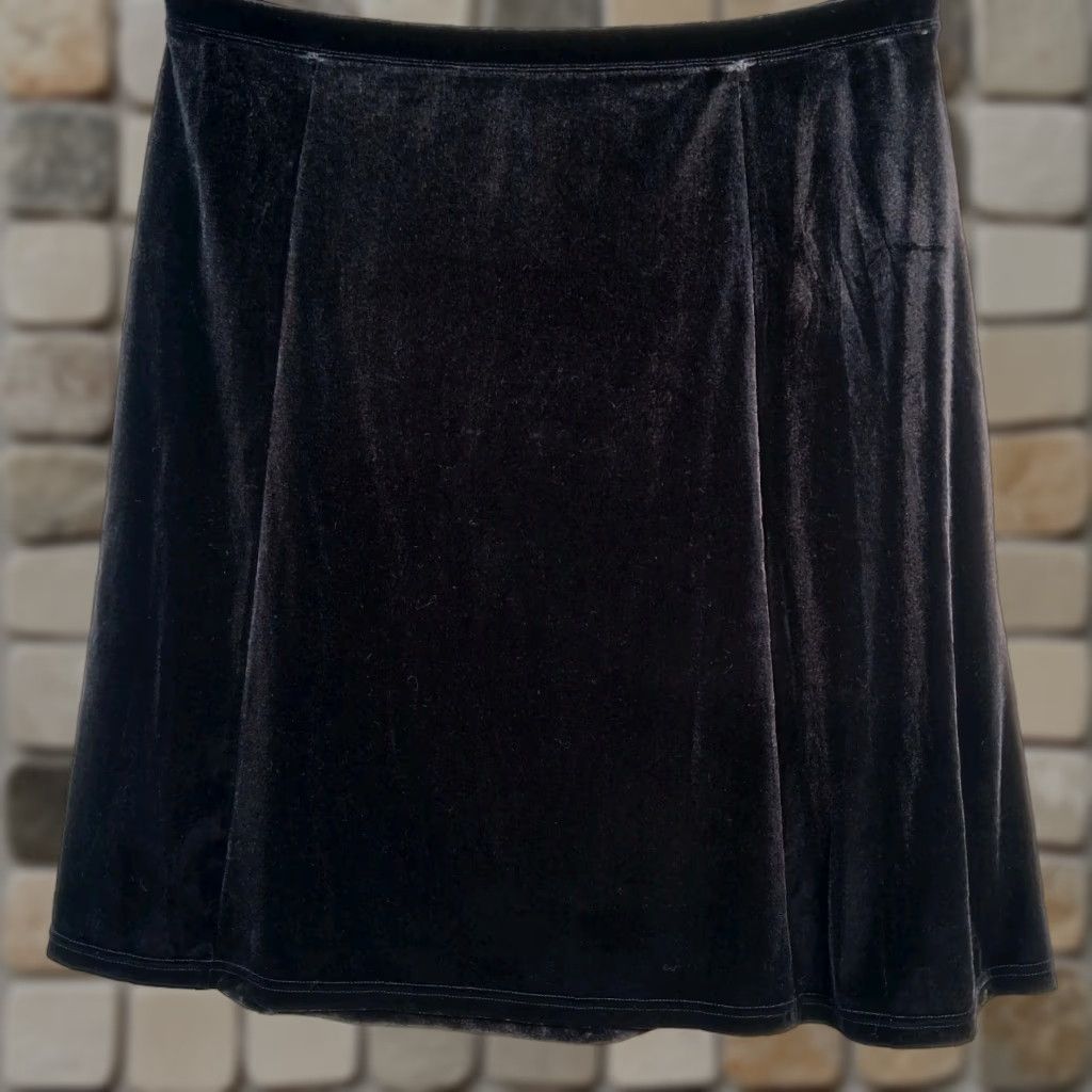 Vintage Jacklyn Smith Skirt XXL Knee Length Velvet Velour Stretch A-Line Black Women's Womens Waist 39" Knee Length 27" Long Elastic Waist Pull On Size 40" / US 18 - 1 Thumbnail