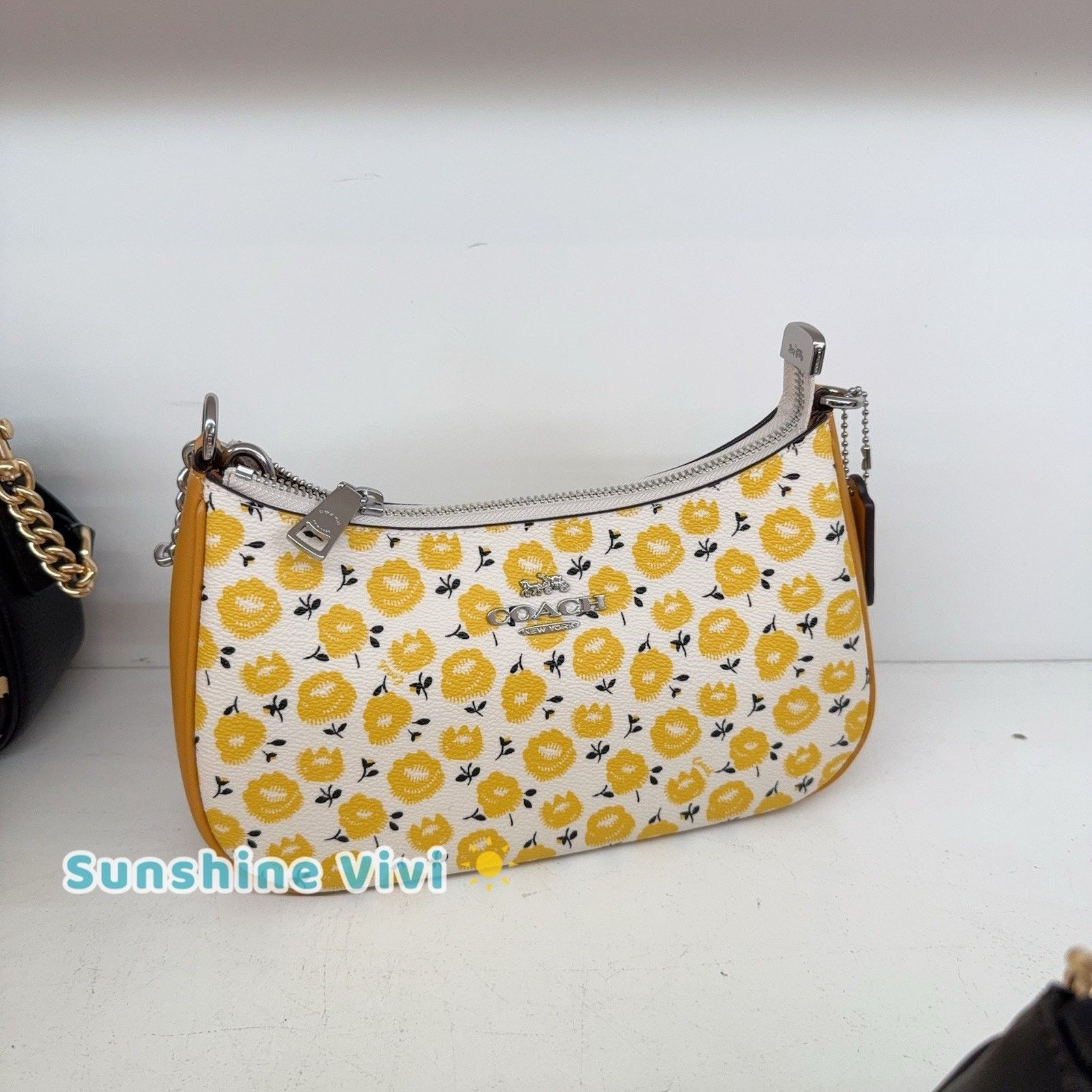 Coach NWT COACH Teri Shoulder Bag Floral CBI49 Crossbody Bag Size ONE SIZE - 1 Thumbnail