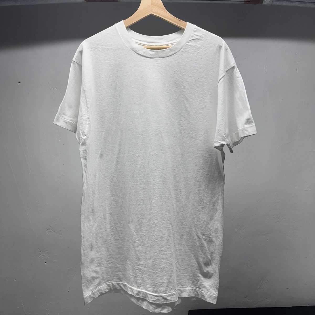 Vintage 90s Faded Blank White Shirt ERD Grunge Chrome Thrashed Size US XL / EU 56 / 4 - 1 Thumbnail