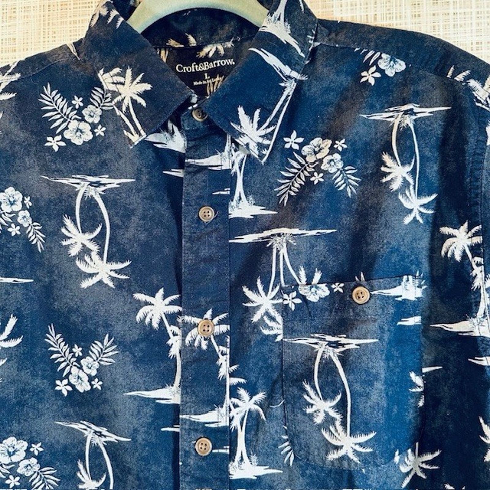 Croft & Barrow Croft & Barrow Hawaiian Button Shirt LRG Navy Palm Trees VTG Size US L / EU 52-54 / 3 - 8 Thumbnail