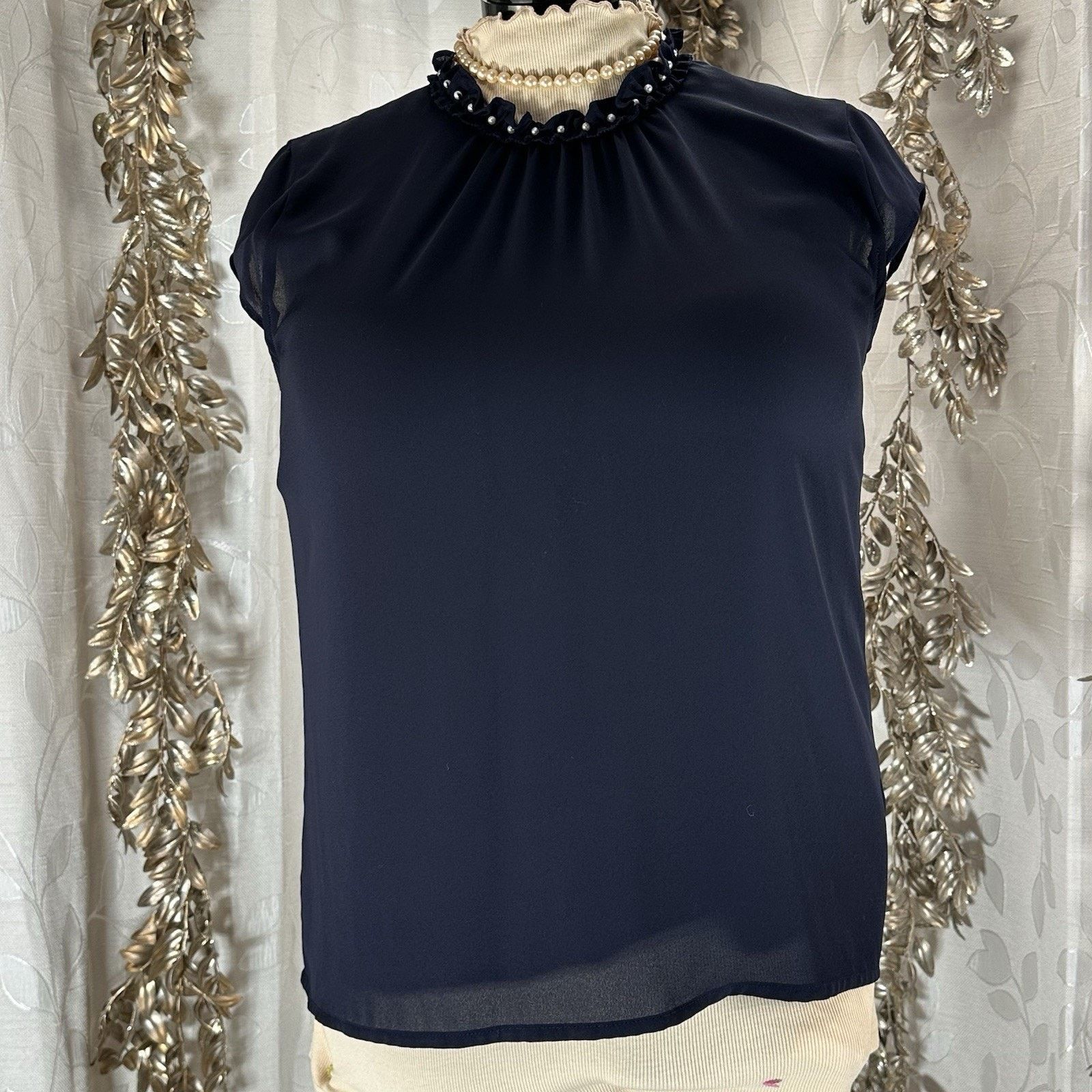 Karl Lagerfeld Karl Lagerfeld Paris L Navy Pearl Blouse Officecore Size L / US 10 / IT 46 - 1 Thumbnail