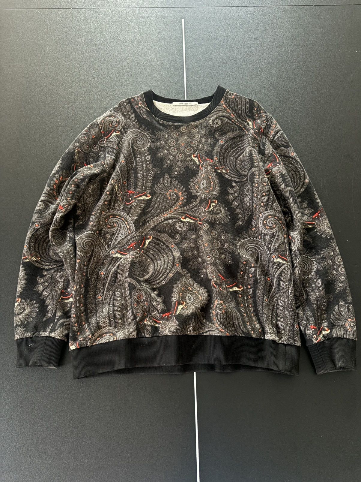 Givenchy Givenchy Paisley Print Crewneck Size US L / EU 52-54 / 3 - 1 Thumbnail