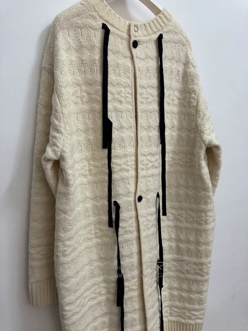Takahiromiyashita The Soloist. Takahiromiyashita The Soloist. Size 44 Sweater and coat Size S / US 4 / IT 40 - 6 Thumbnail