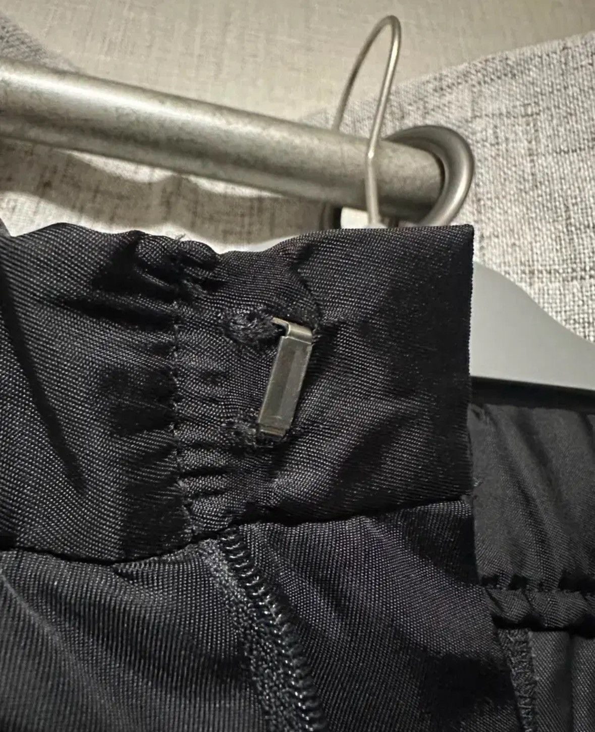Prada Gabardine Nylon Pants / blk Size US 34 / EU 50 - 5 Thumbnail