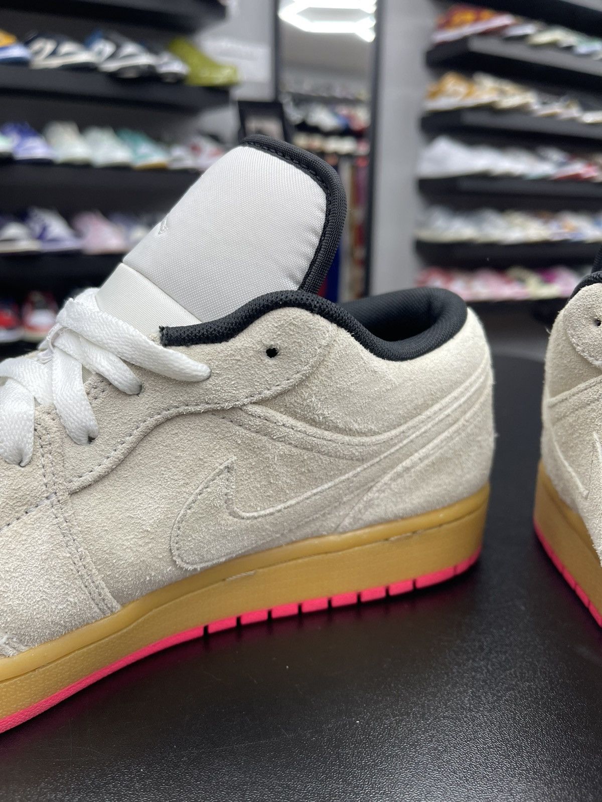 Jordan Brand Size 9.5 - Jordan 1 Low White Gum Hyper Pink RARE Size US 9.5 / EU 42-43 - 6 Thumbnail