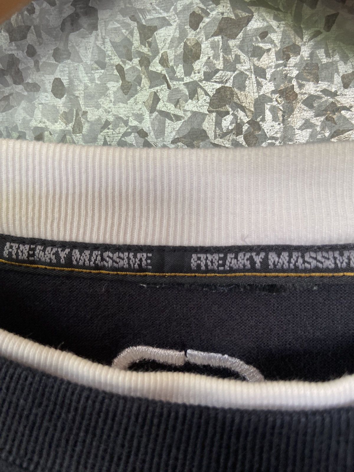 Massive Vintage y2k Freaky Massive t shirt double sleeve Size US L / EU 52-54 / 3 - 7 Thumbnail