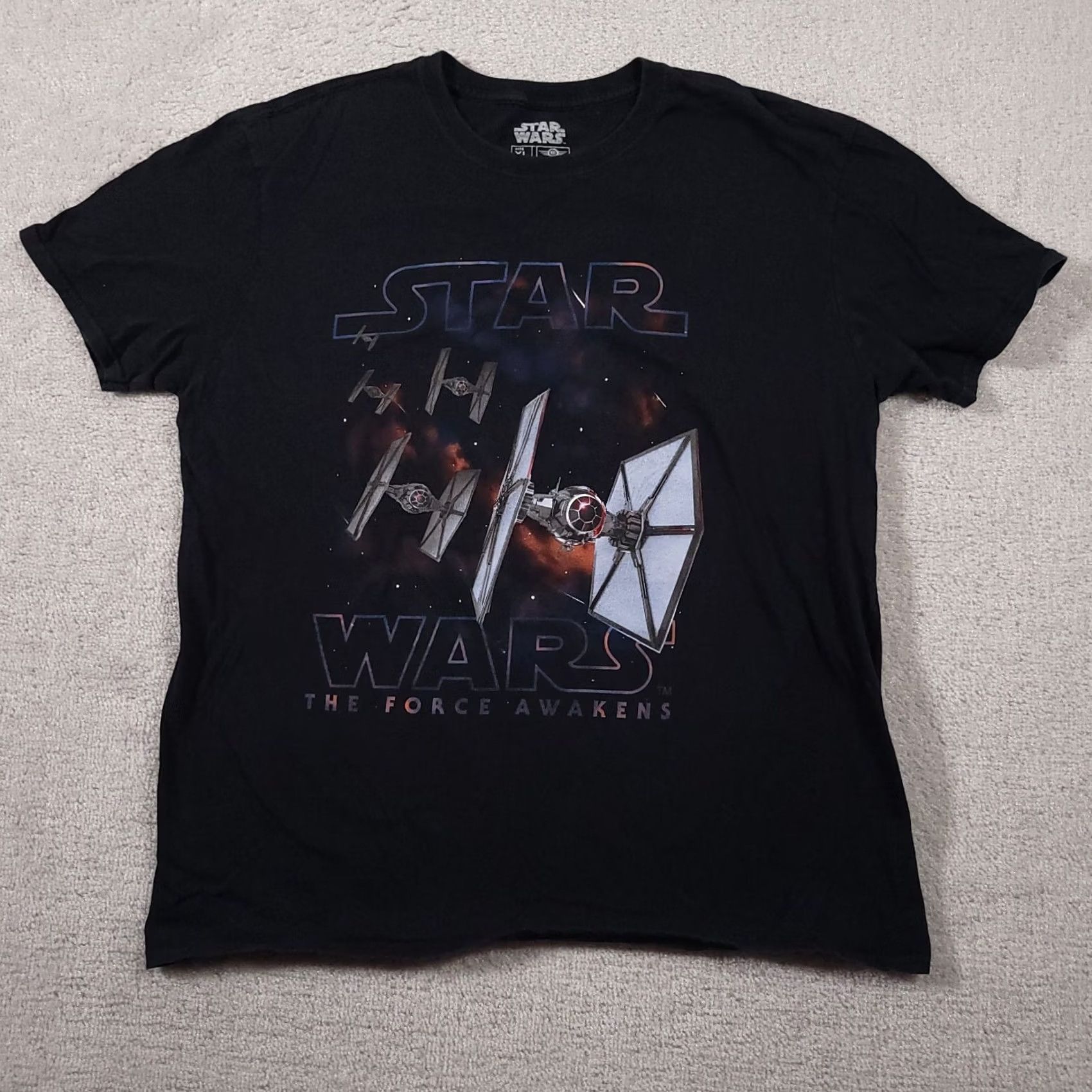 Star Wars Star Wars The Force Awakens Mens XL Black Graphic T-Shirt Short Sleeve Size US XL / EU 56 / 4 - 2 Thumbnail